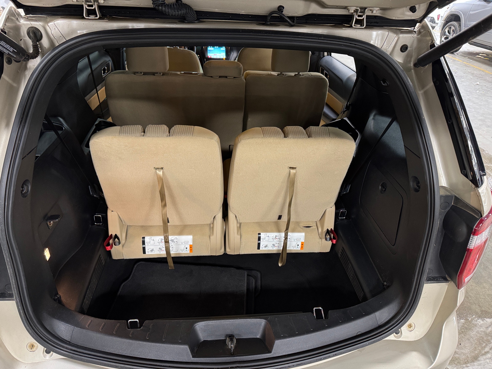 Thumbnail: 2017 Ford Explorer - 7