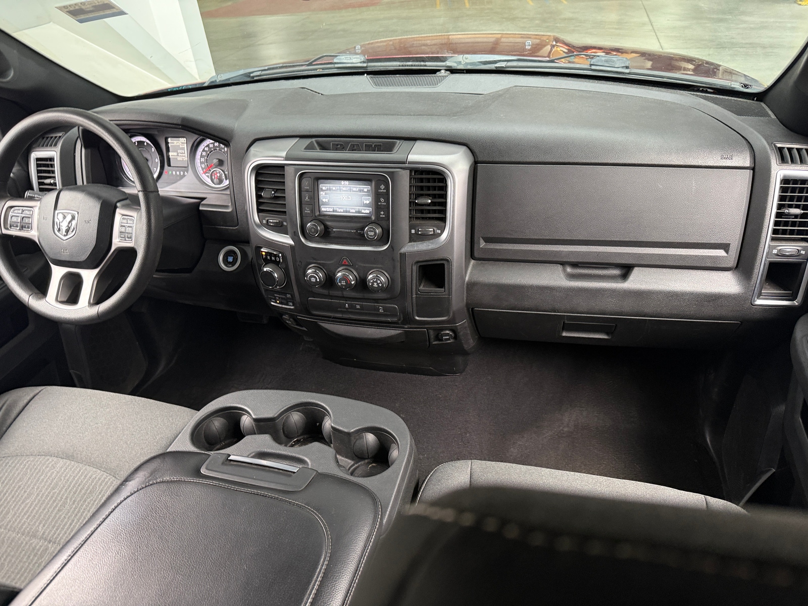 Thumbnail: 2021 RAM 1500 Classic - 3