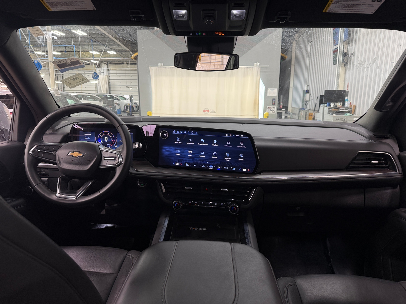 Thumbnail: 2025 Chevrolet Tahoe - 2