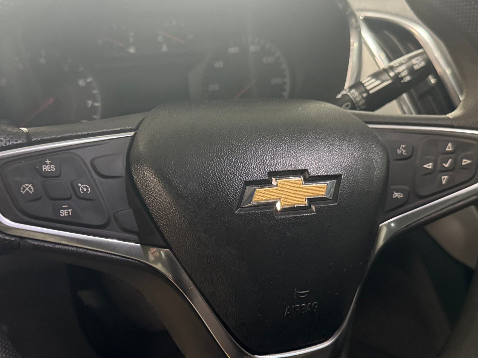 Thumbnail: 2019 Chevrolet Equinox - 5