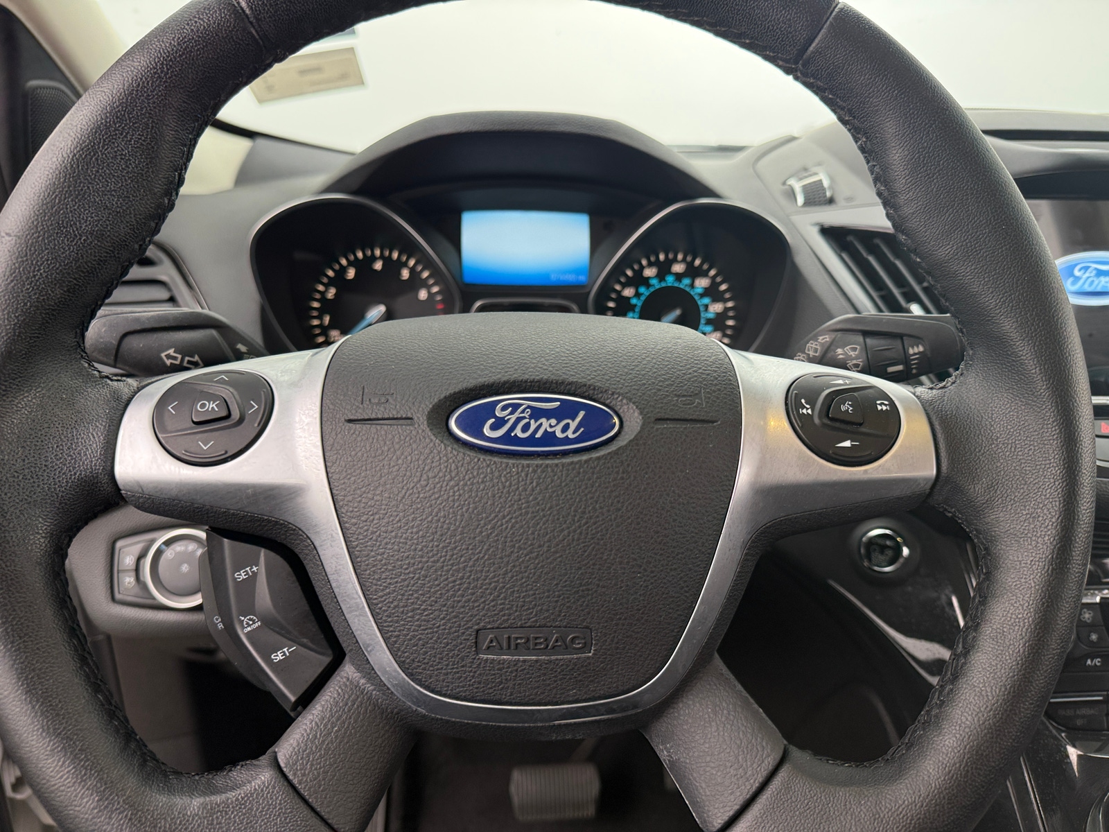 Thumbnail: 2016 Ford Escape - 4
