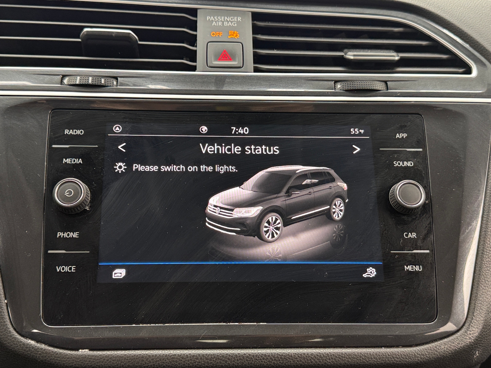 Thumbnail: 2024 Volkswagen Tiguan - 3