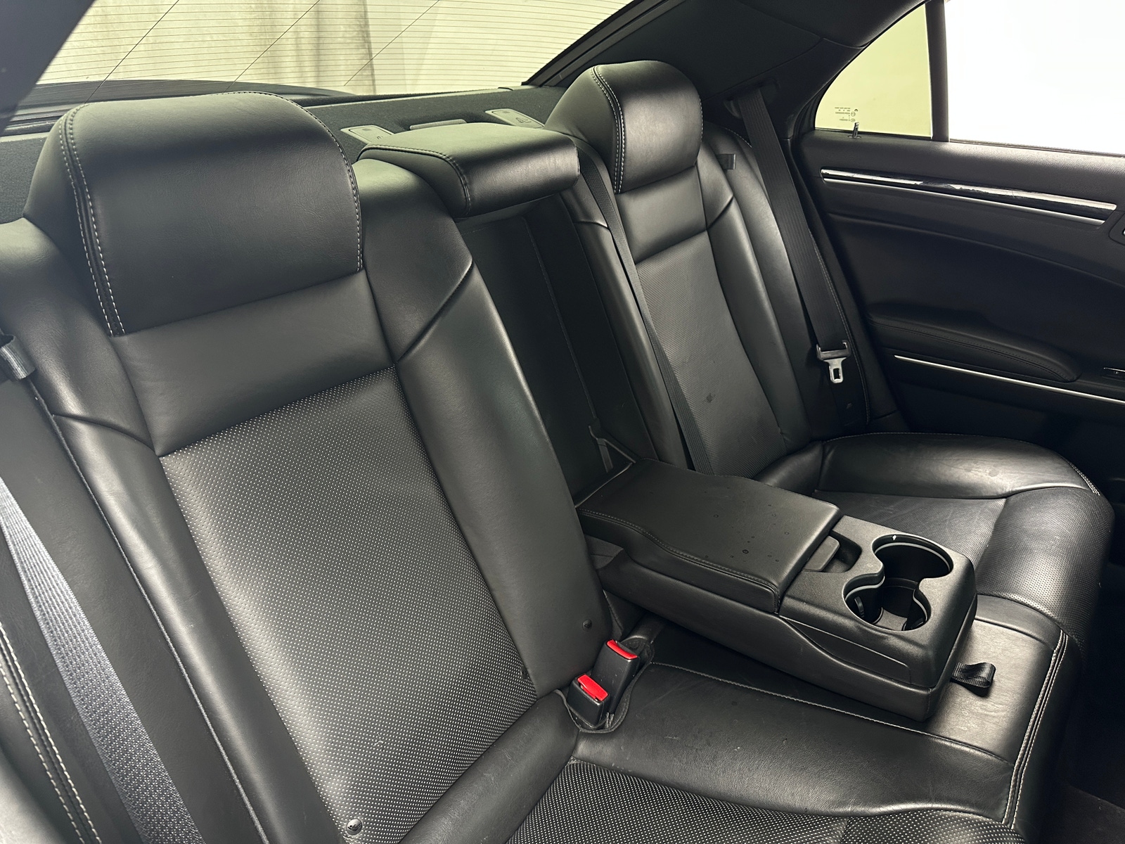 Thumbnail: 2018 Chrysler 300 - 5