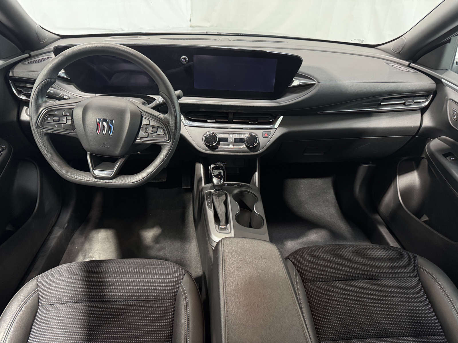 Thumbnail: 2025 Buick Envista - 3