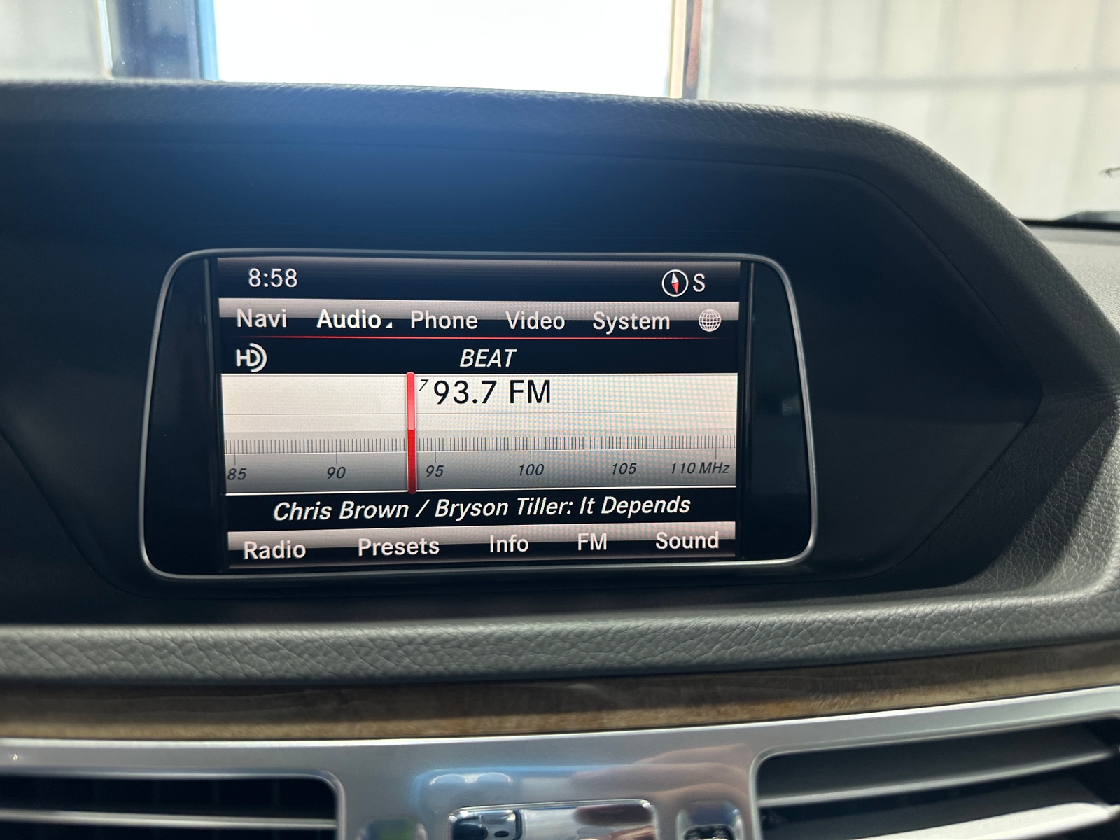 Thumbnail: 2015 Mercedes-Benz E-Class - 3