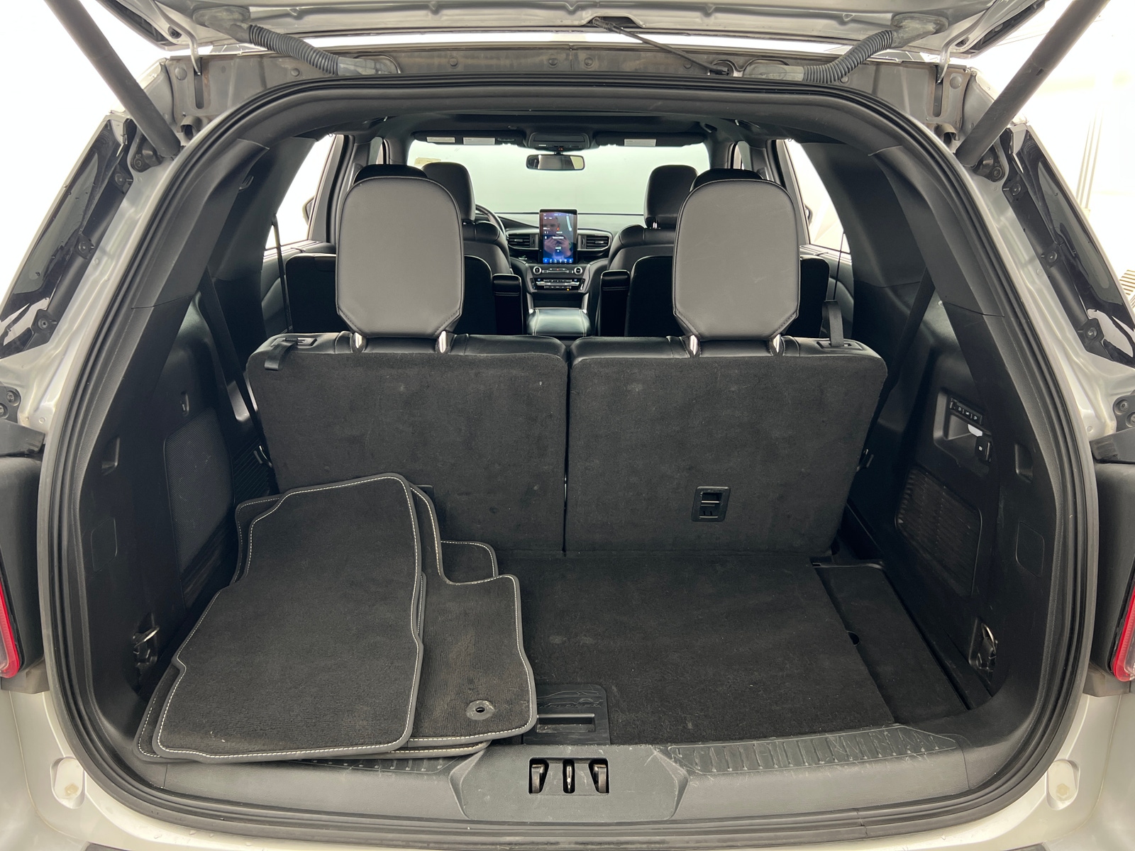 Thumbnail: 2020 Ford Explorer - 6