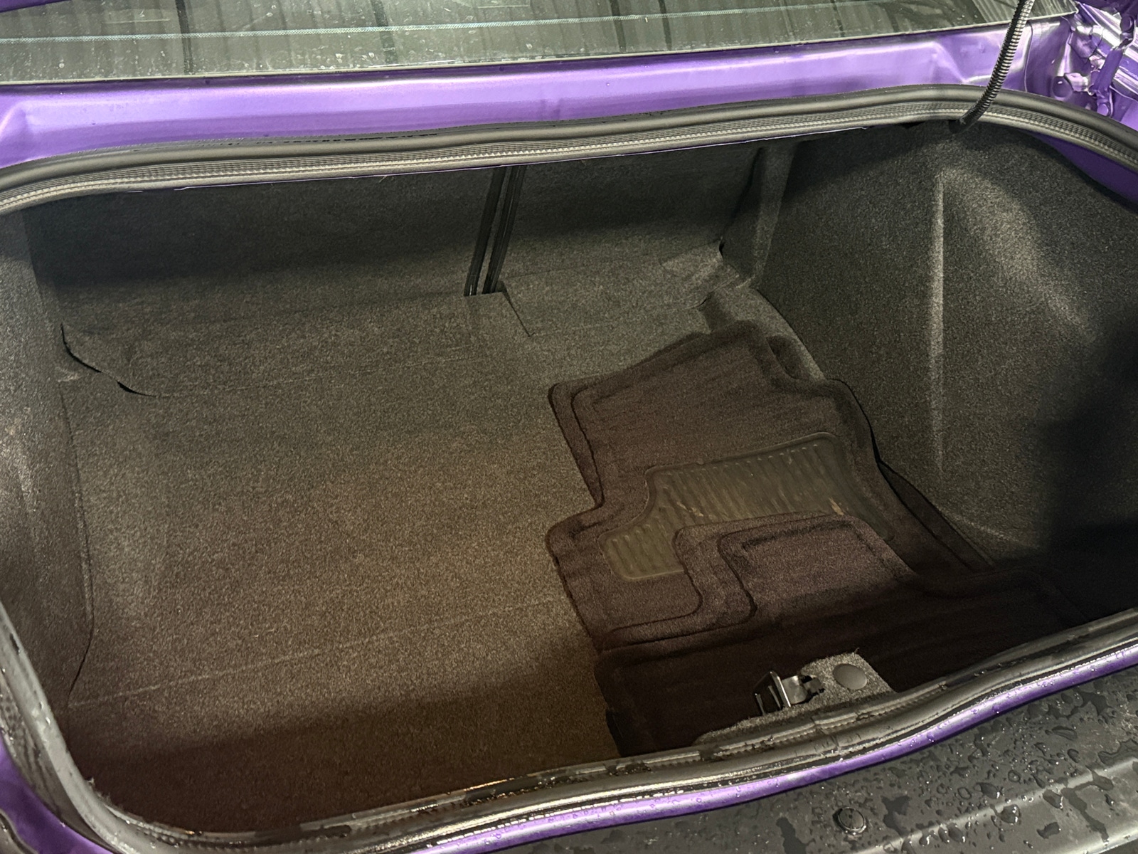 Thumbnail: 2016 Dodge Challenger - 4