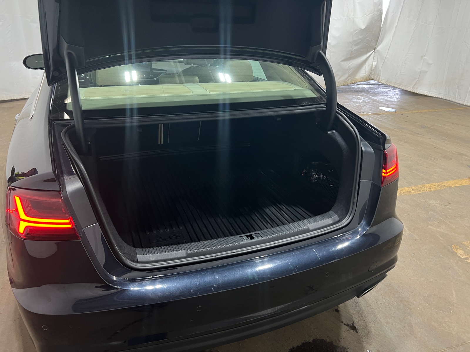 Thumbnail: 2017 Audi A6 - 6