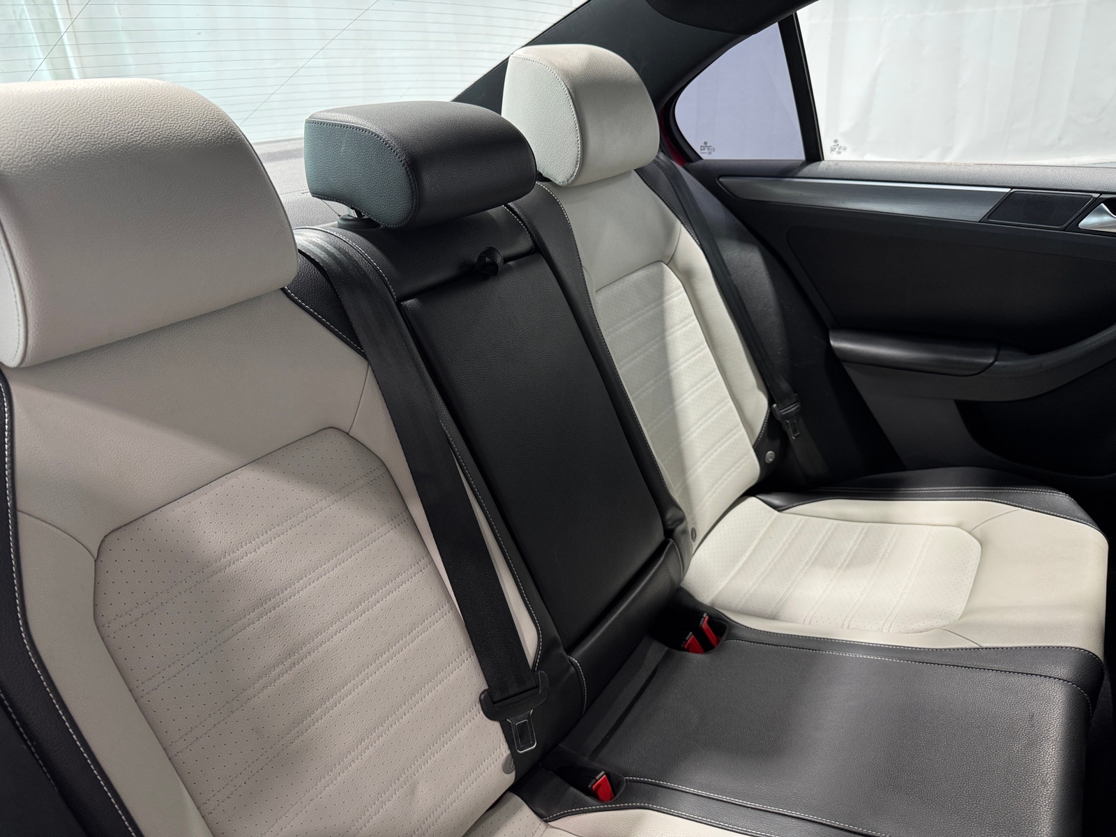 Thumbnail: 2016 Volkswagen Jetta - 5