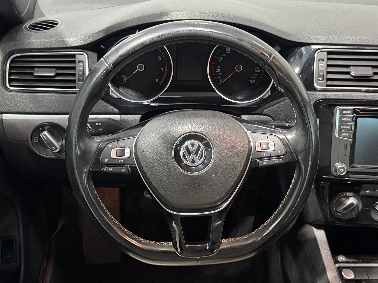 Thumbnail: 2016 Volkswagen Jetta - 4