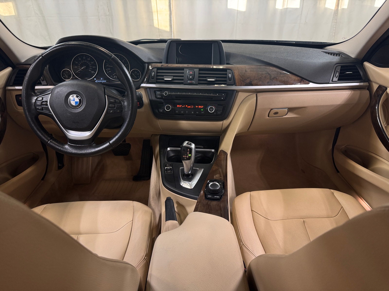 Thumbnail: 2015 BMW 3 Series - 2