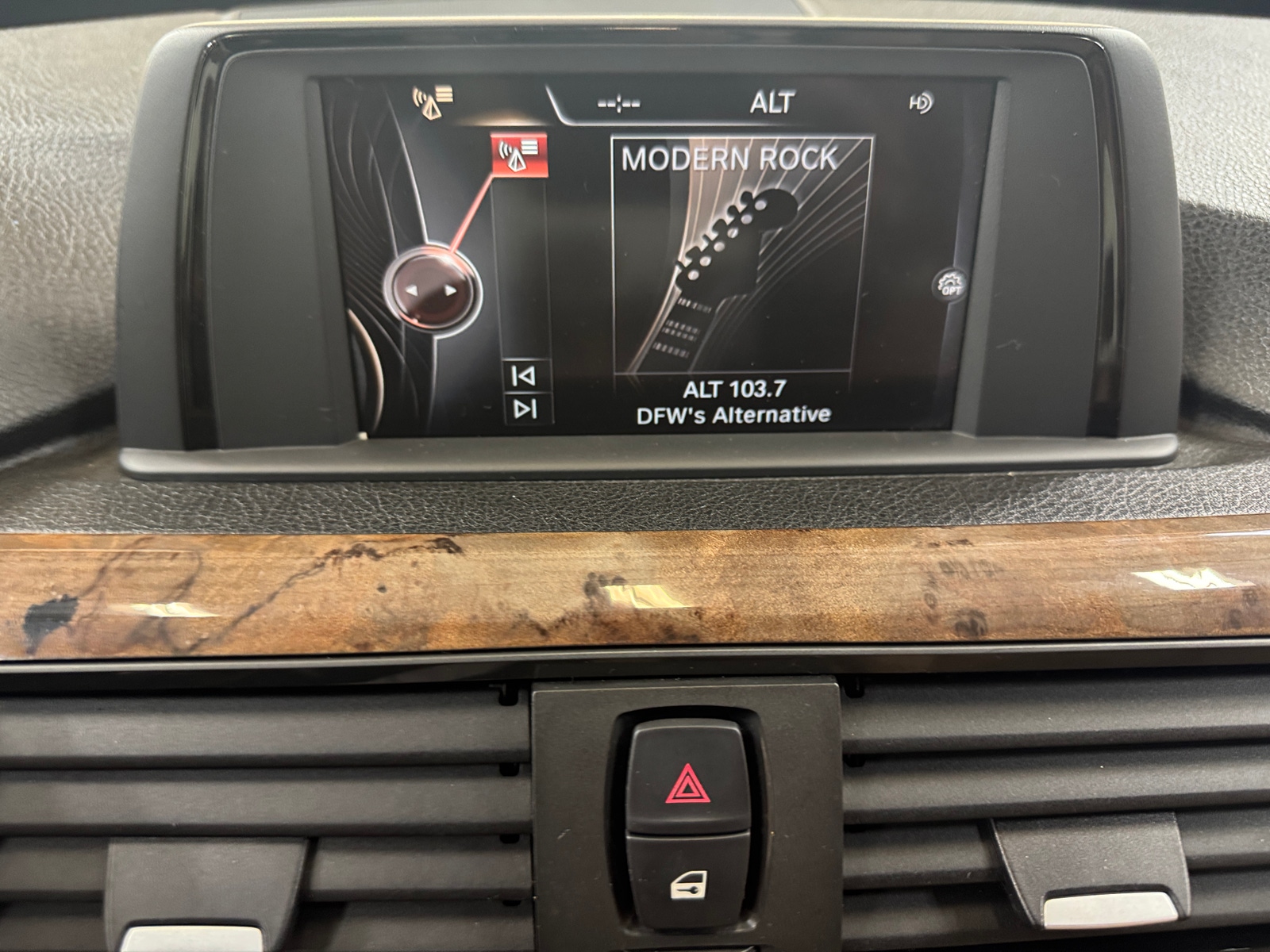 Thumbnail: 2015 BMW 3 Series - 3