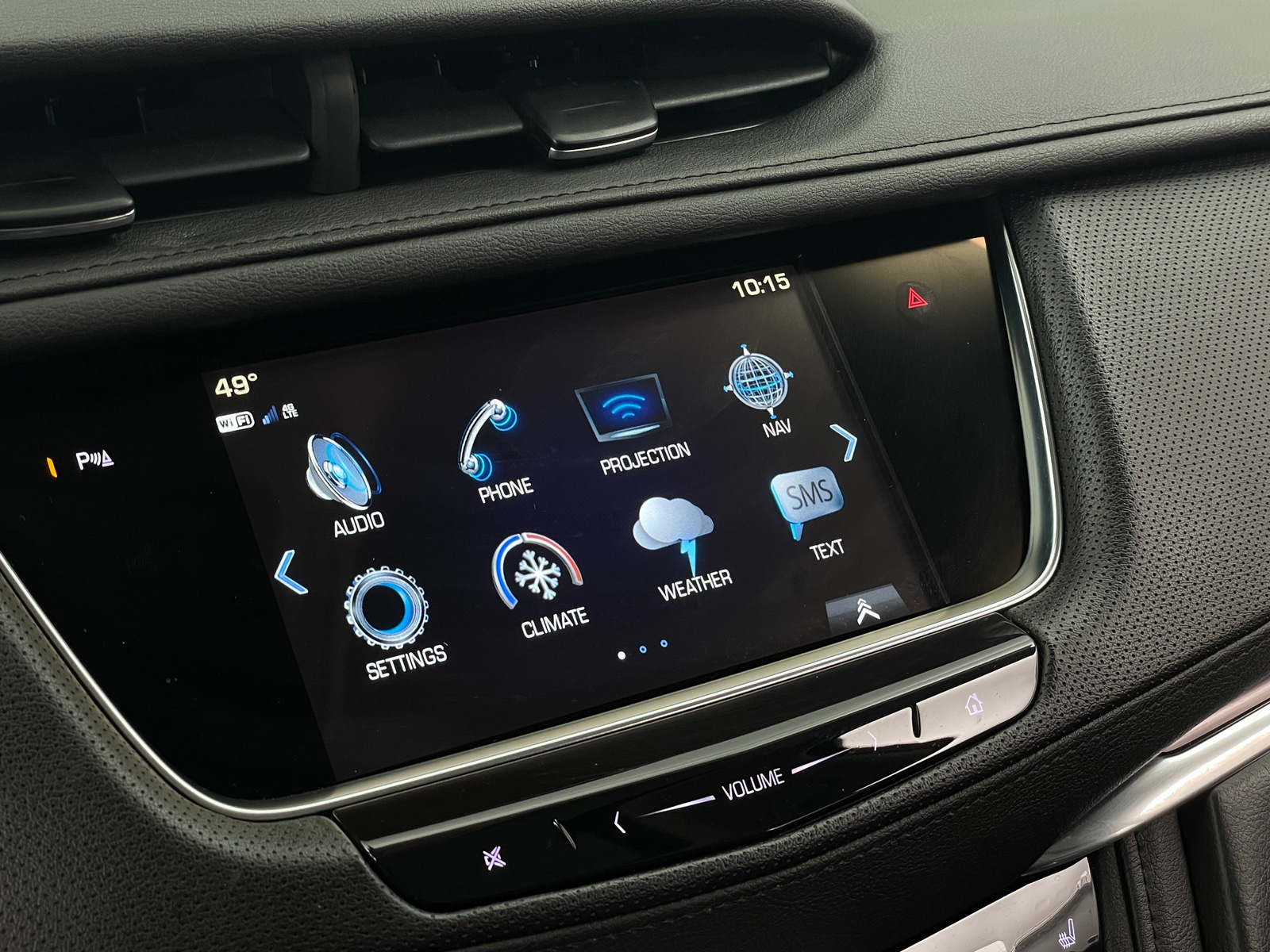 Thumbnail: 2018 Cadillac XT5 - 3