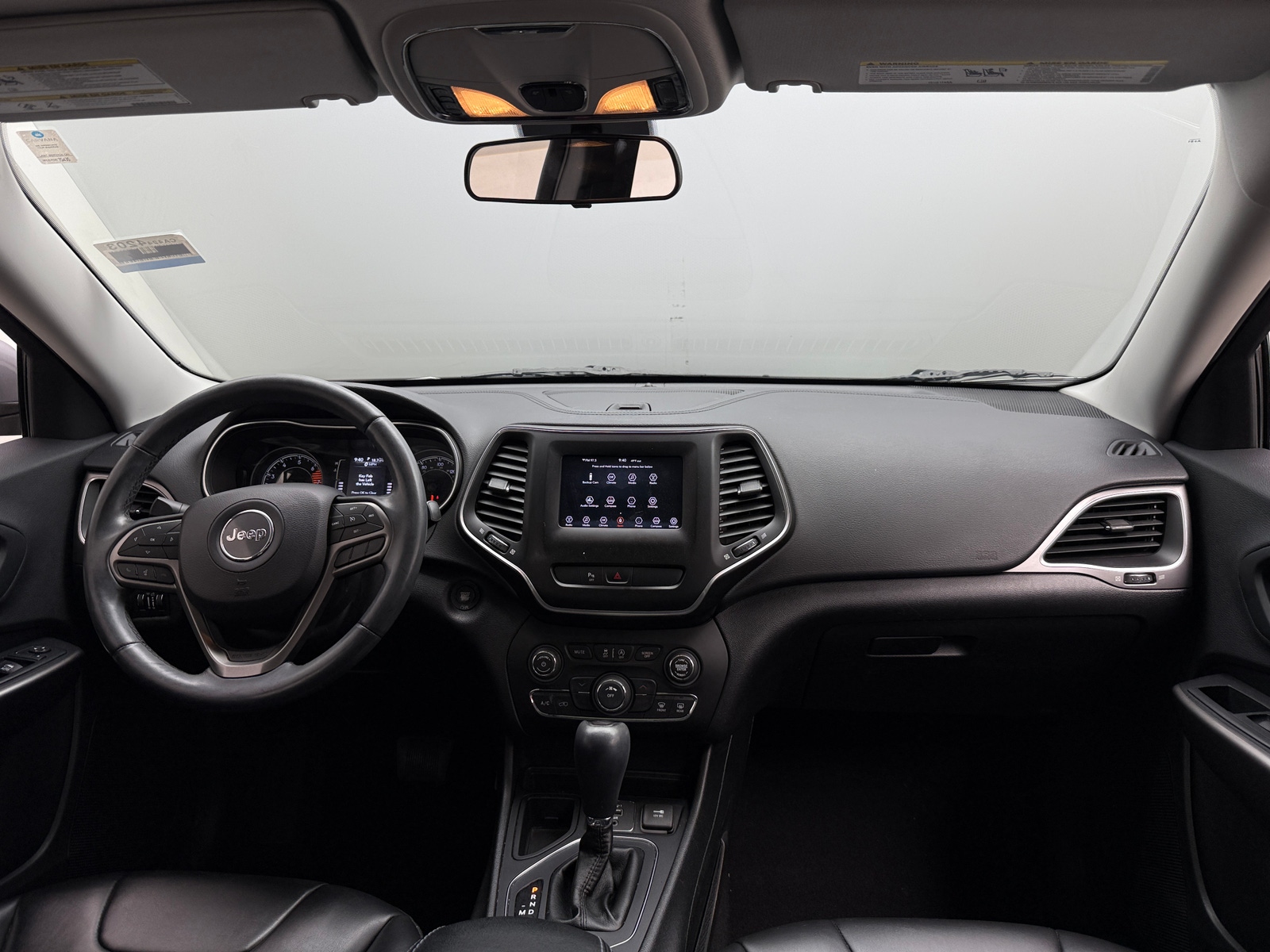 Thumbnail: 2019 Jeep Cherokee - 3