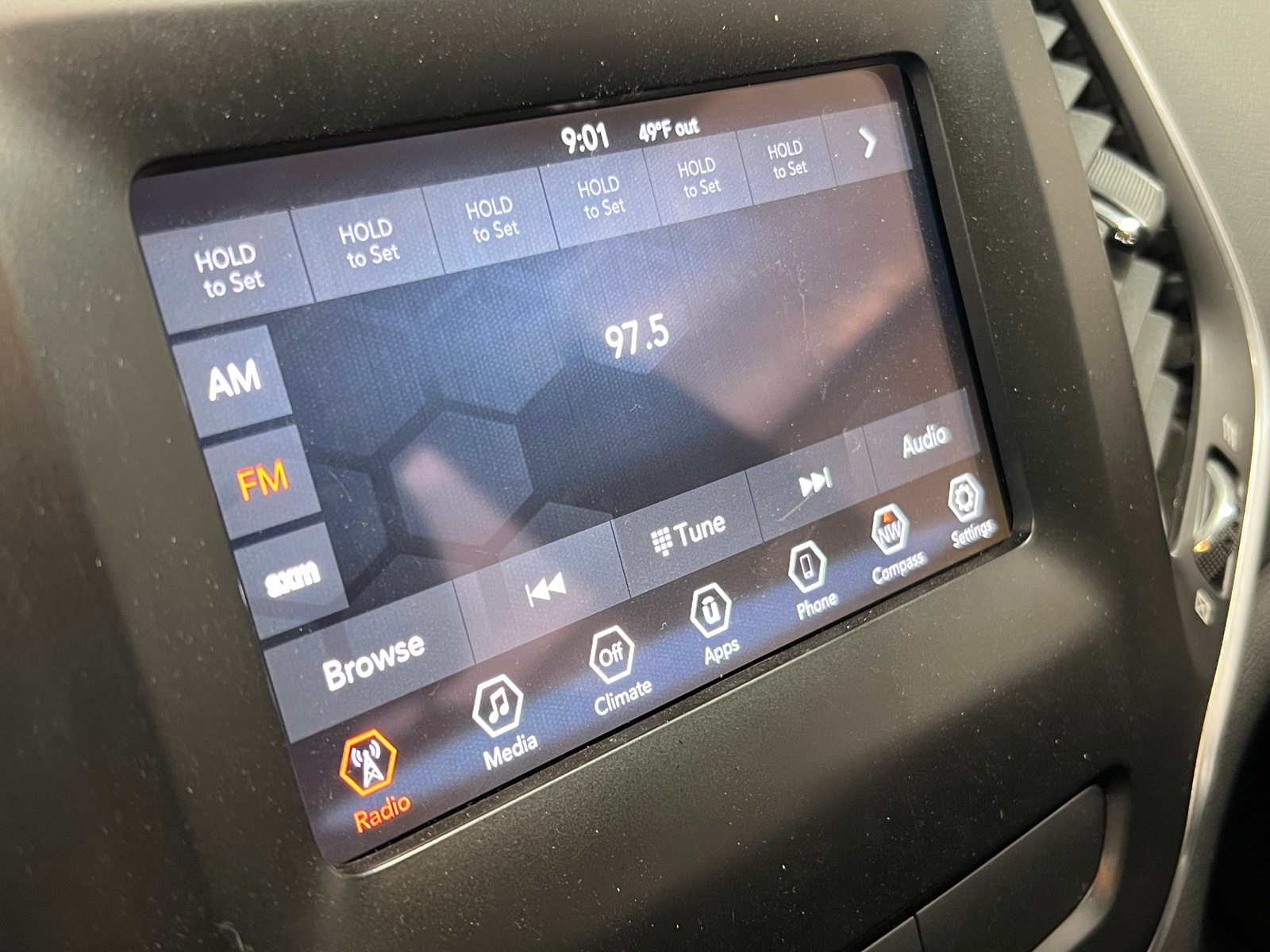 Thumbnail: 2019 Jeep Cherokee - 4