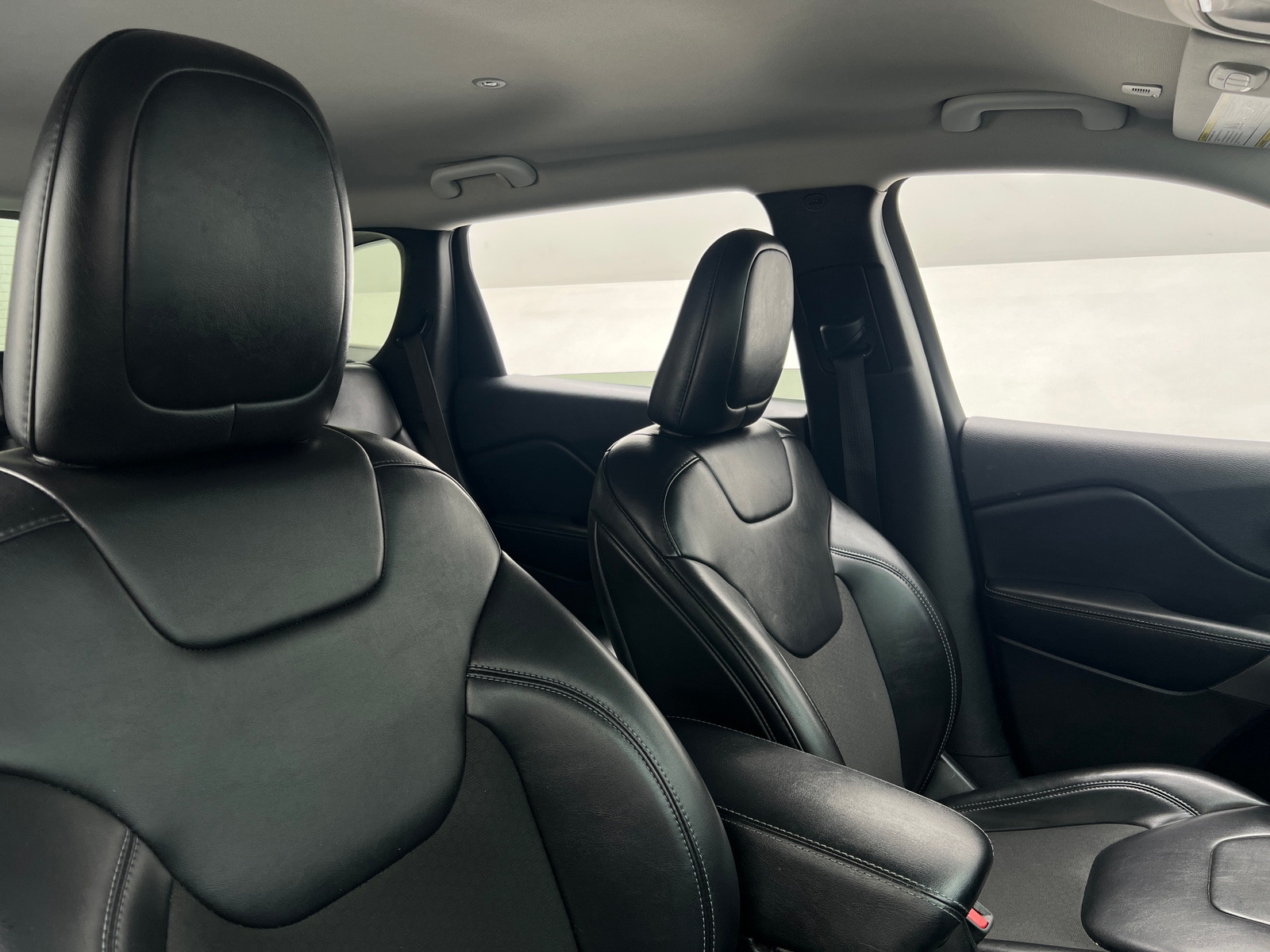 Thumbnail: 2019 Jeep Cherokee - 2