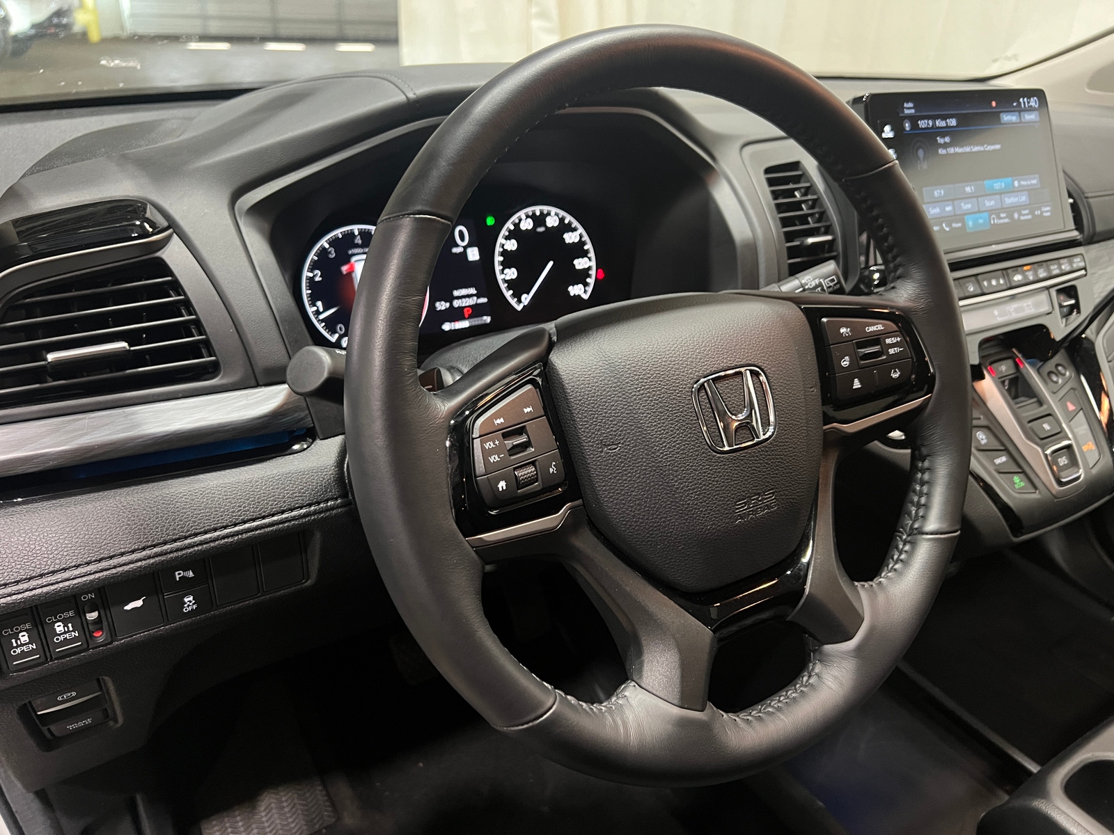 Thumbnail: 2025 Honda Odyssey - 4