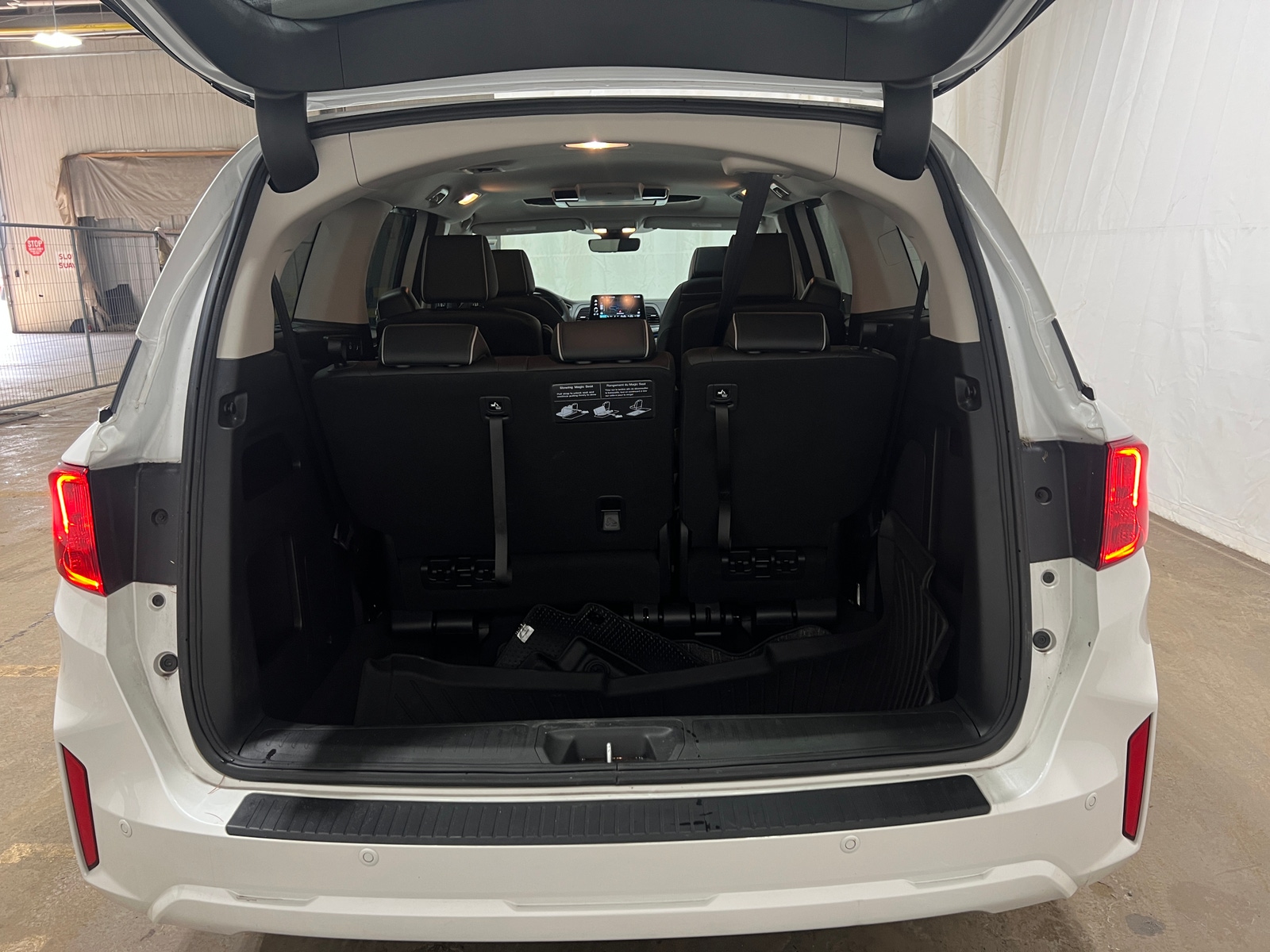 Thumbnail: 2025 Honda Odyssey - 6