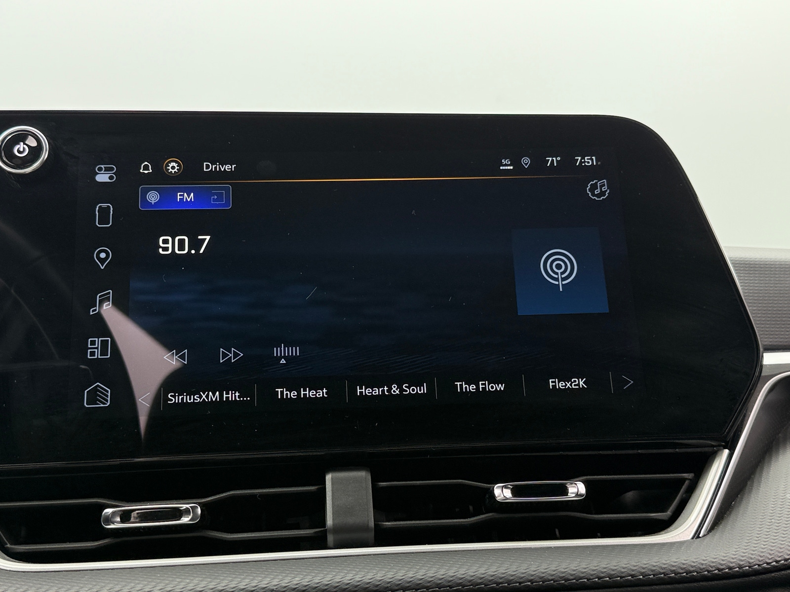 Thumbnail: 2025 Chevrolet Equinox - 4