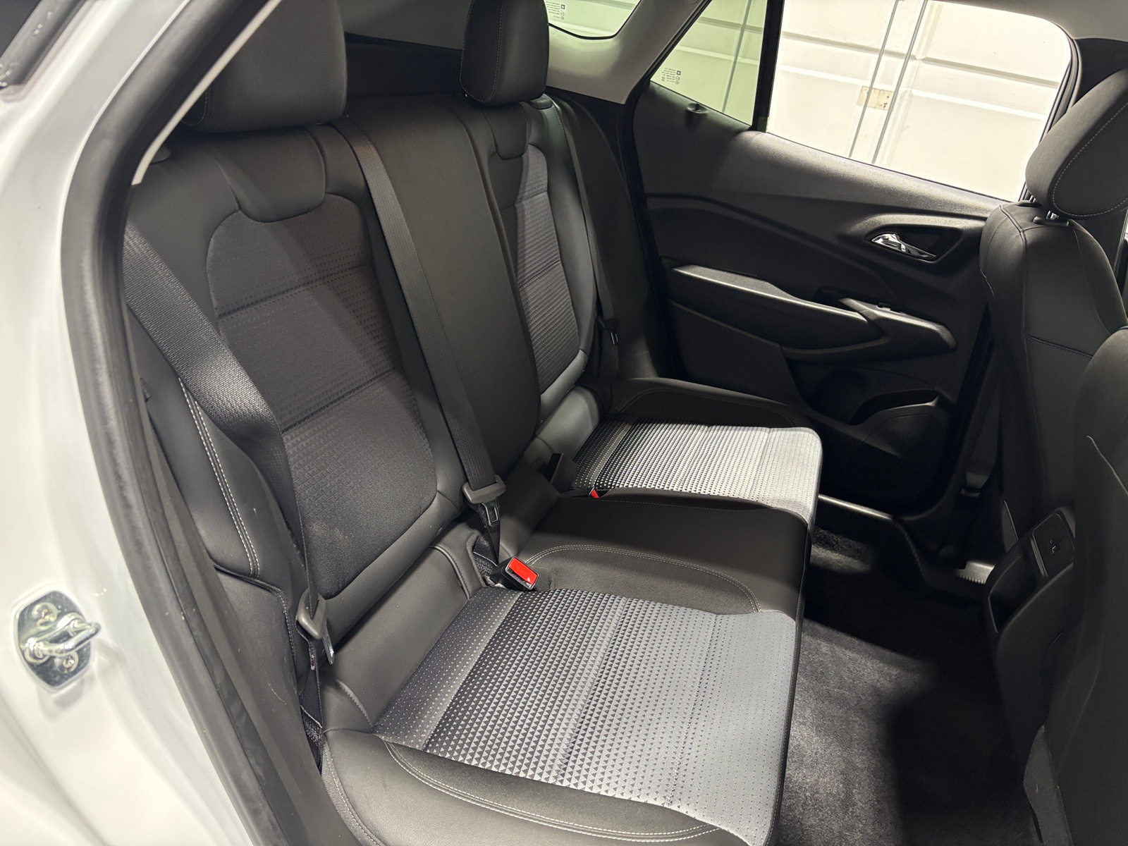 Thumbnail: 2025 Chevrolet Trax - 6