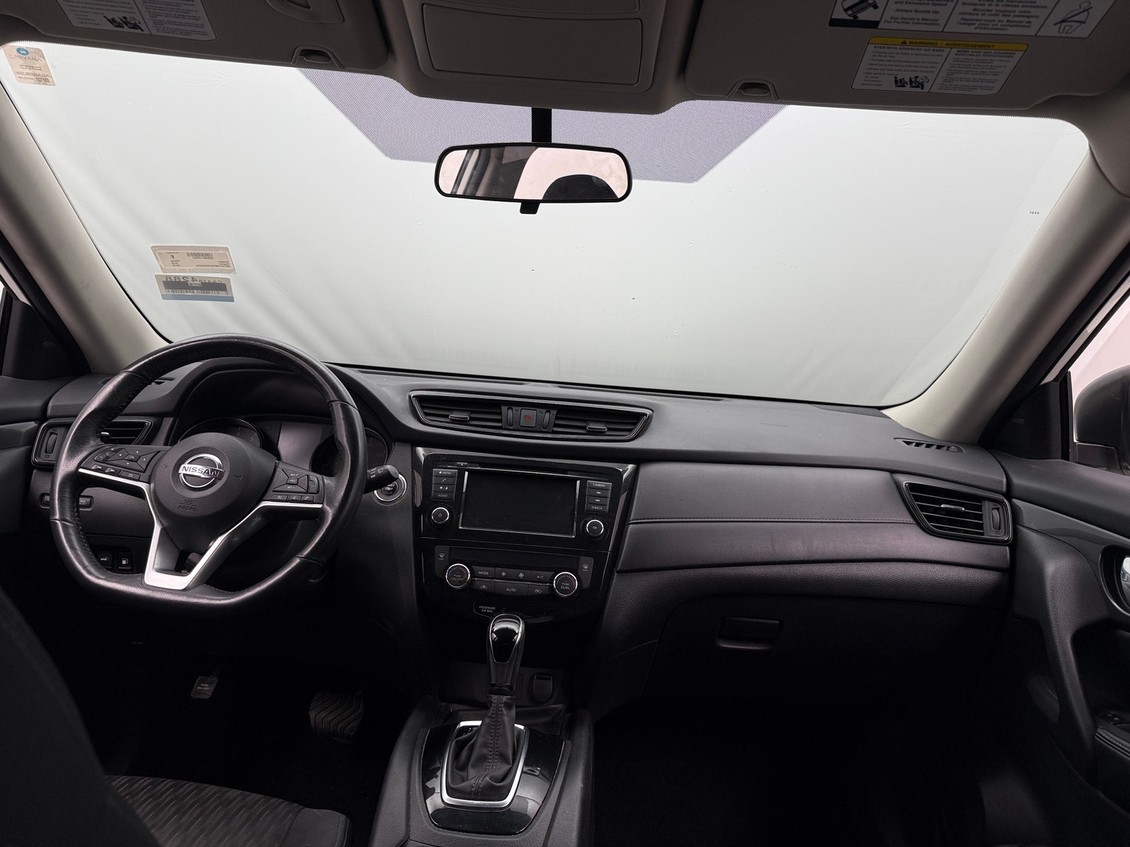 Thumbnail: 2018 Nissan Rogue - 3