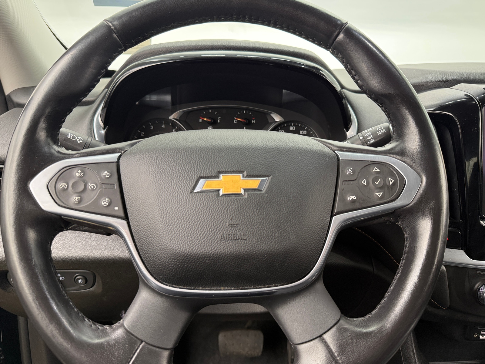 Thumbnail: 2021 Chevrolet Traverse - 4