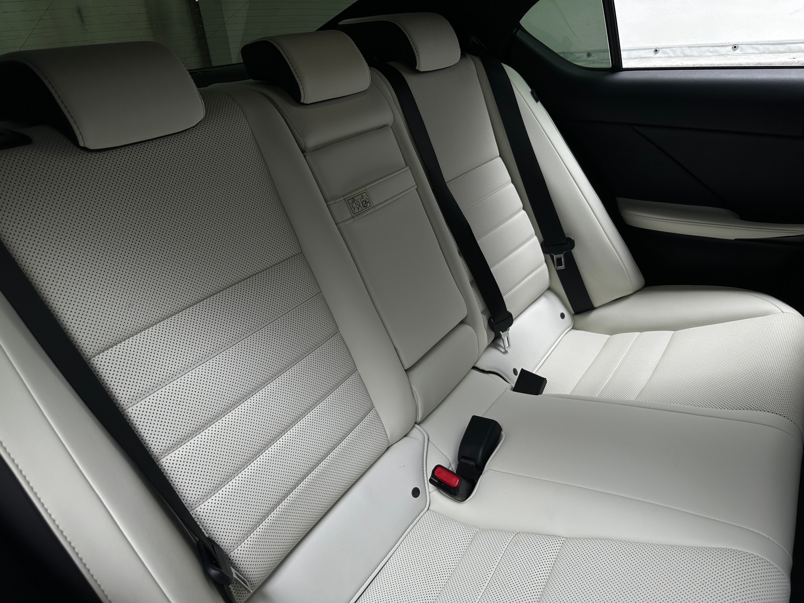 Thumbnail: 2024 Lexus IS - 5