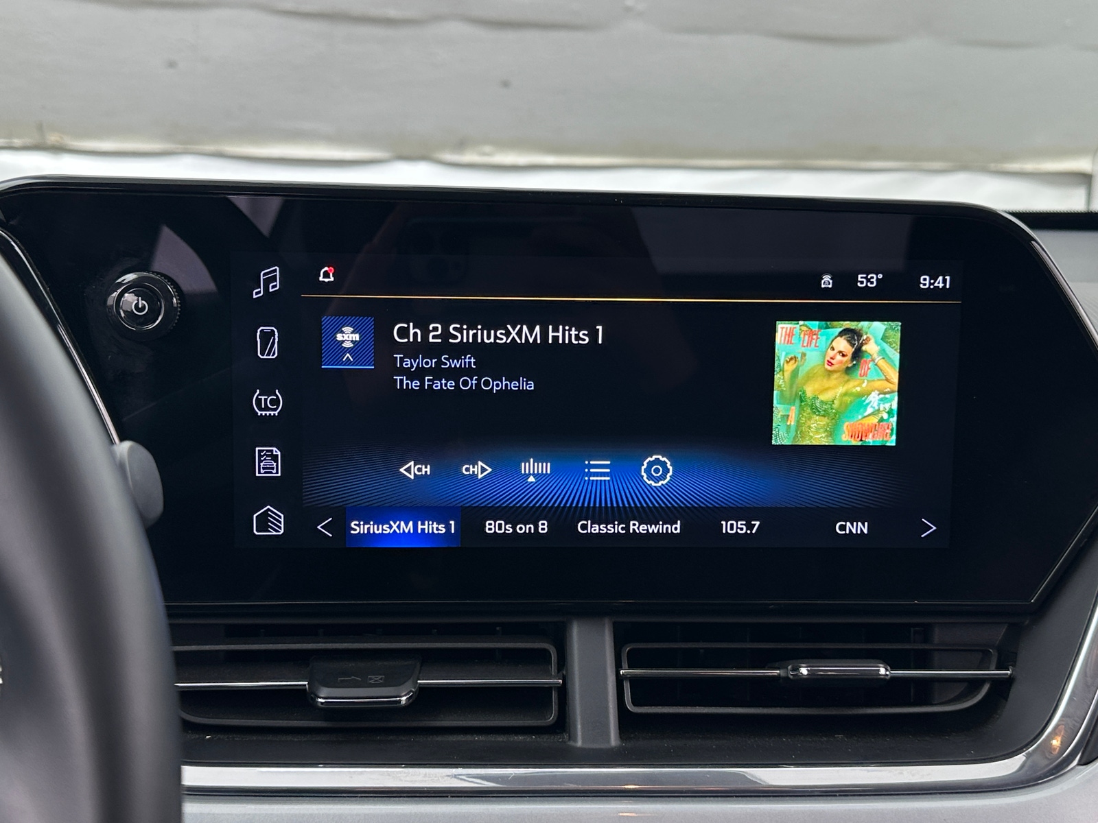 Thumbnail: 2025 Chevrolet Trax - 4