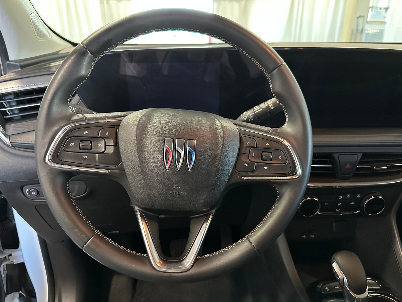 Thumbnail: 2025 Buick Encore GX - 5