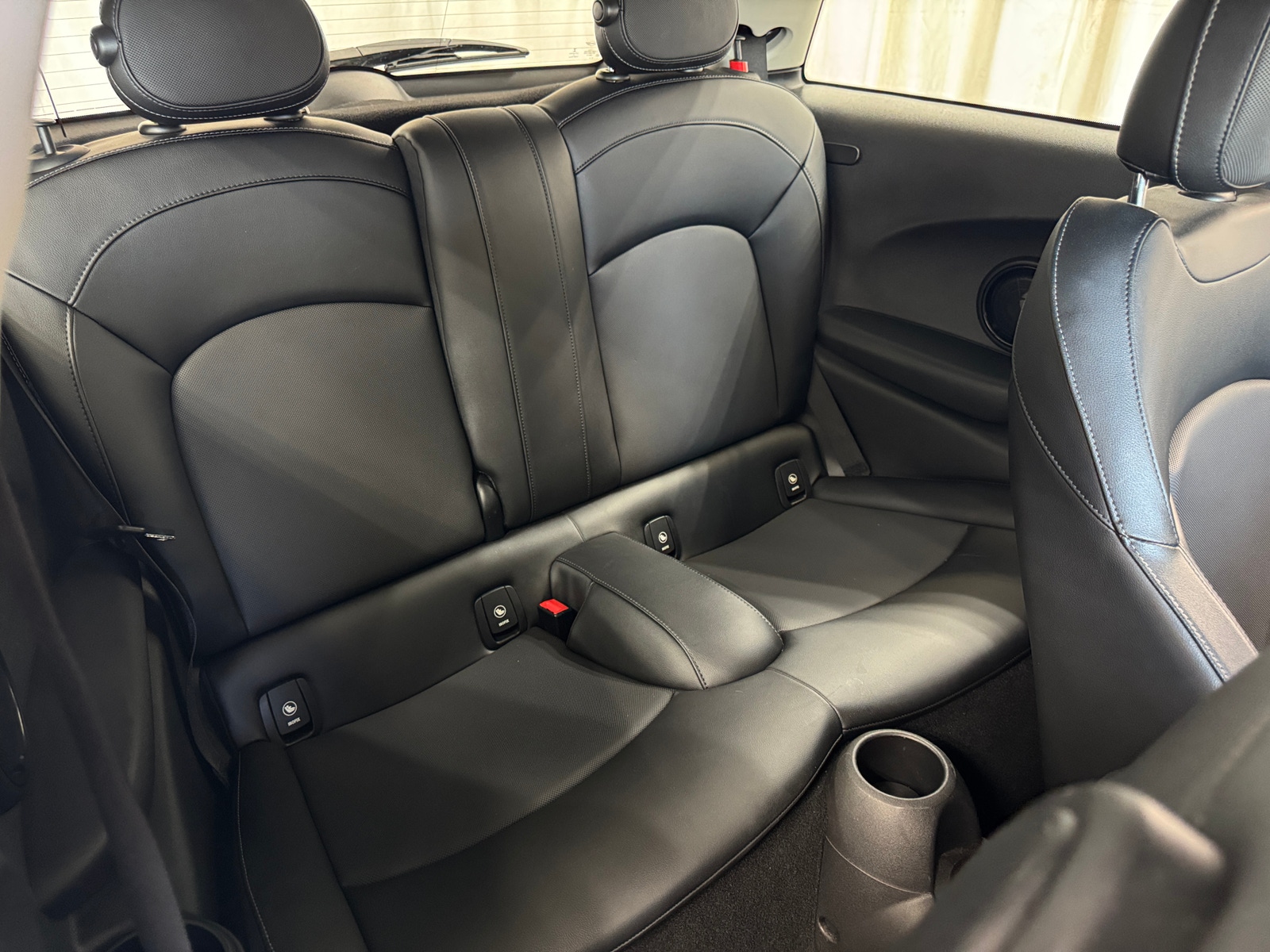 Thumbnail: 2018 MINI Cooper Hardtop - 5