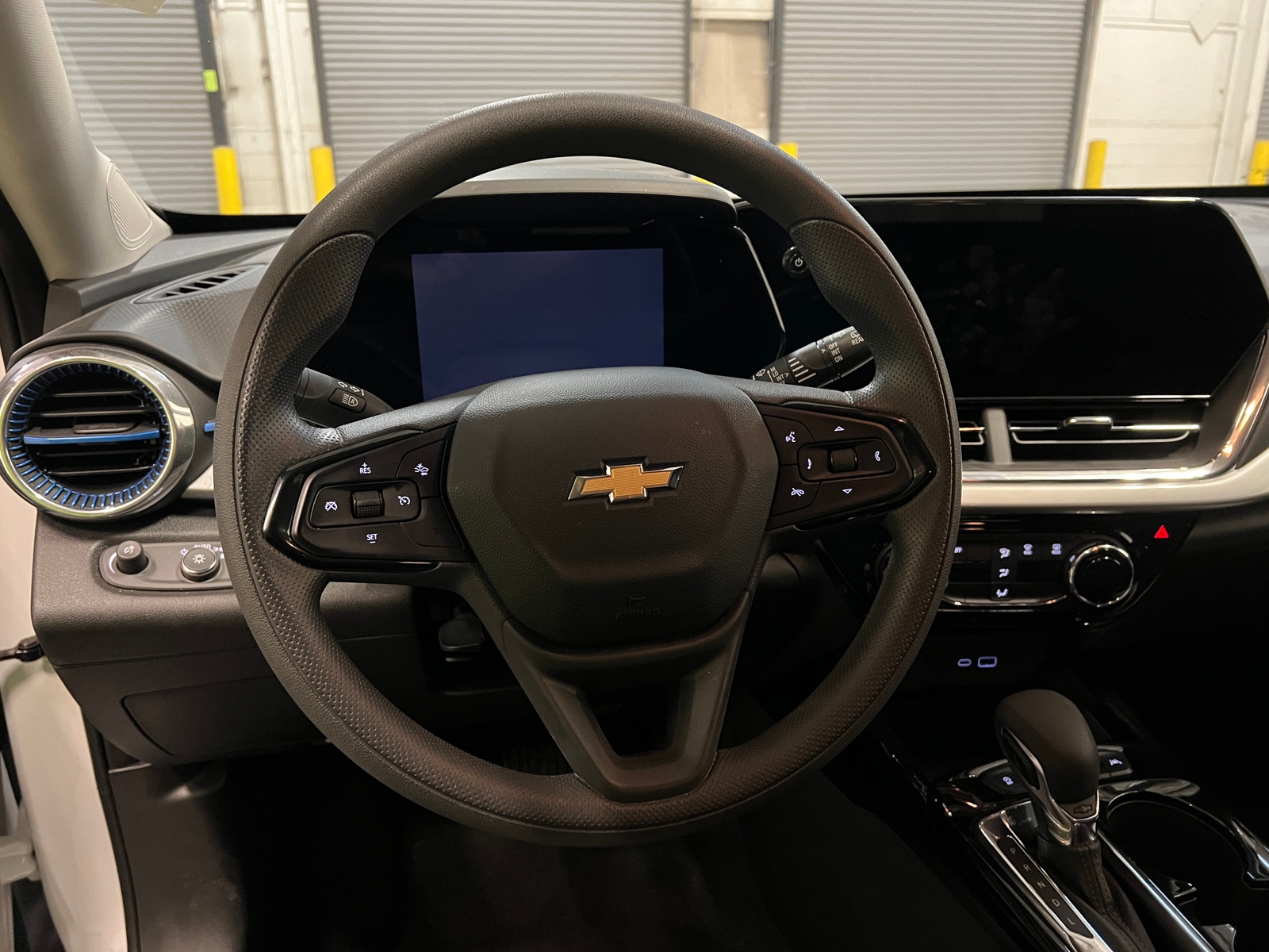 Thumbnail: 2025 Chevrolet Trax - 5
