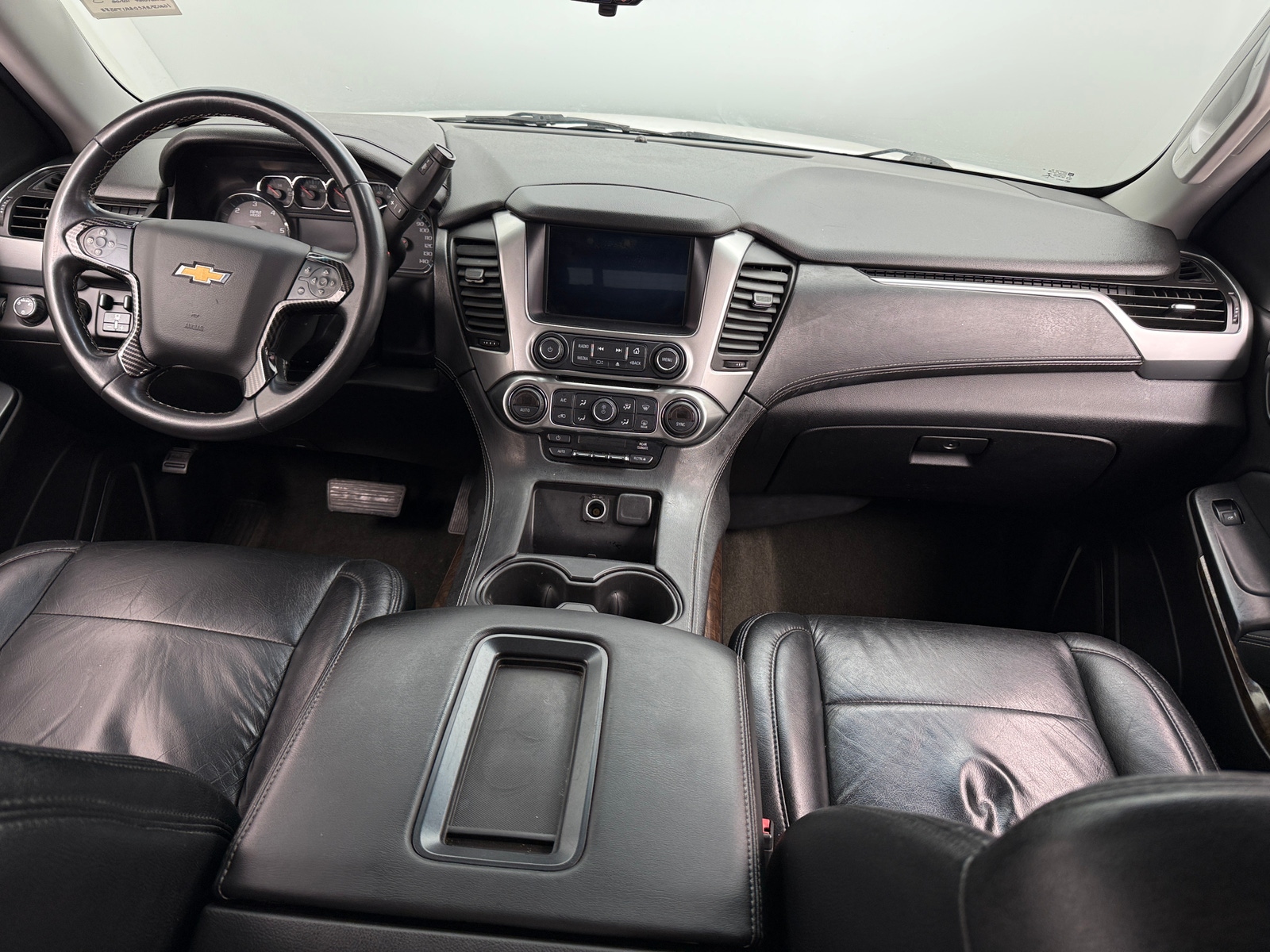 Thumbnail: 2016 Chevrolet Tahoe - 3