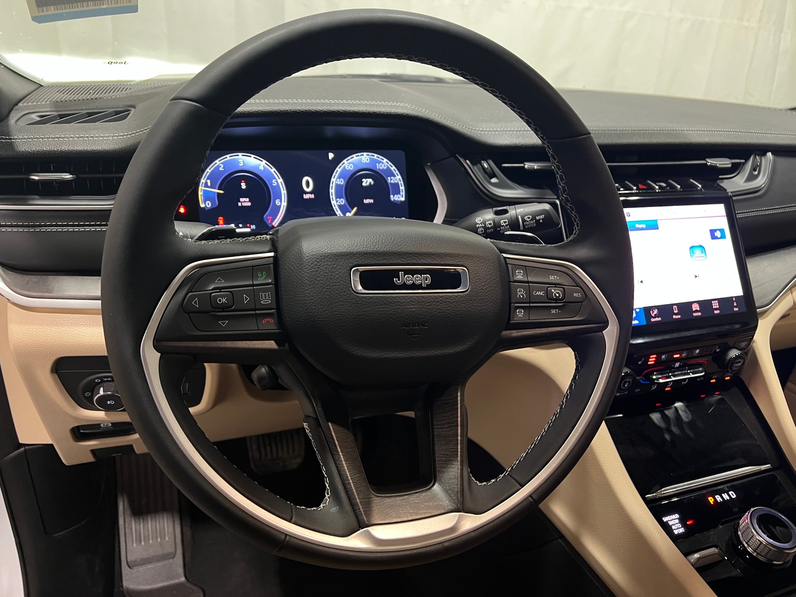 Thumbnail: 2025 Jeep Grand Cherokee L - 4