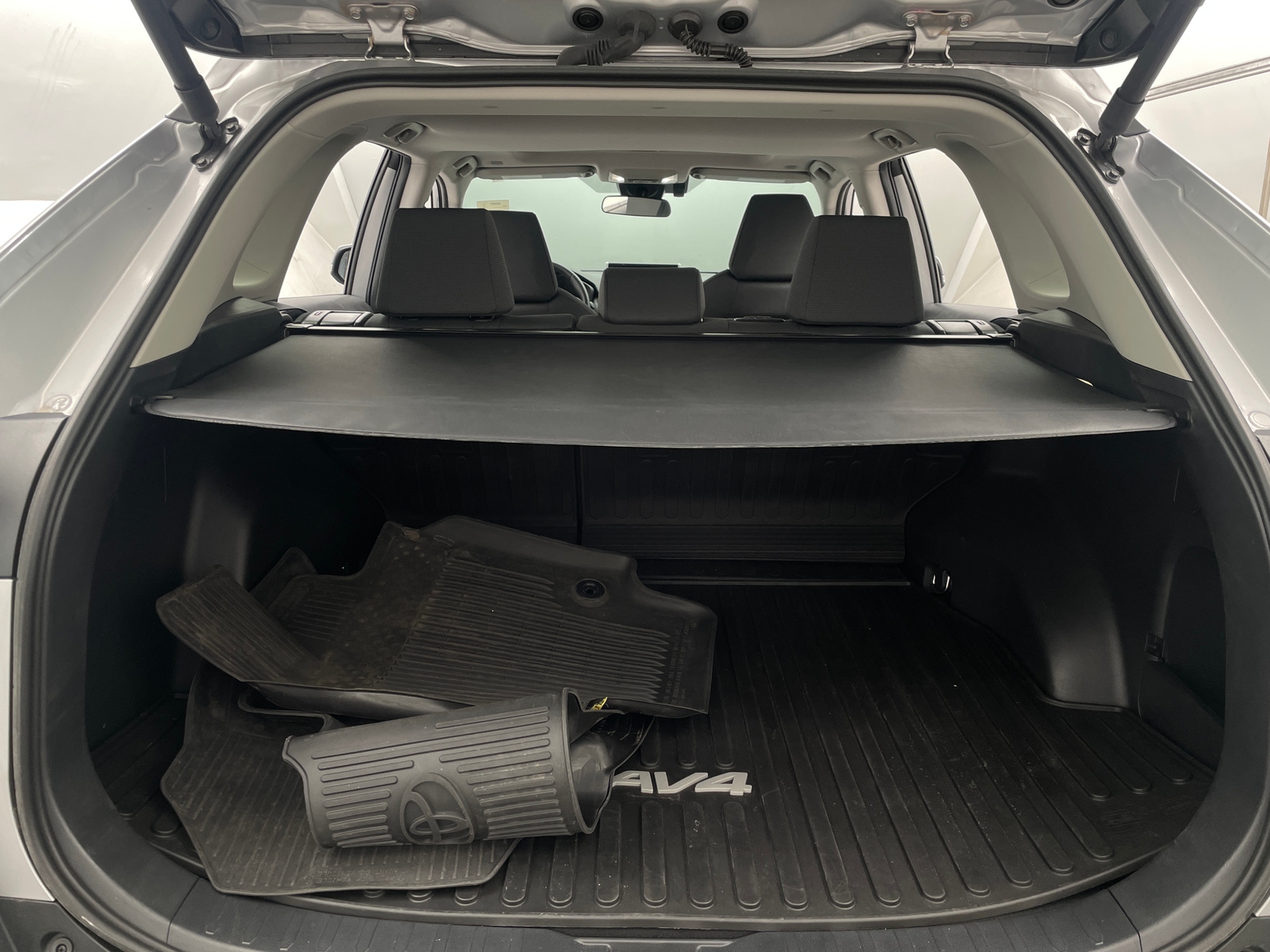 Thumbnail: 2024 Toyota RAV4 - 7