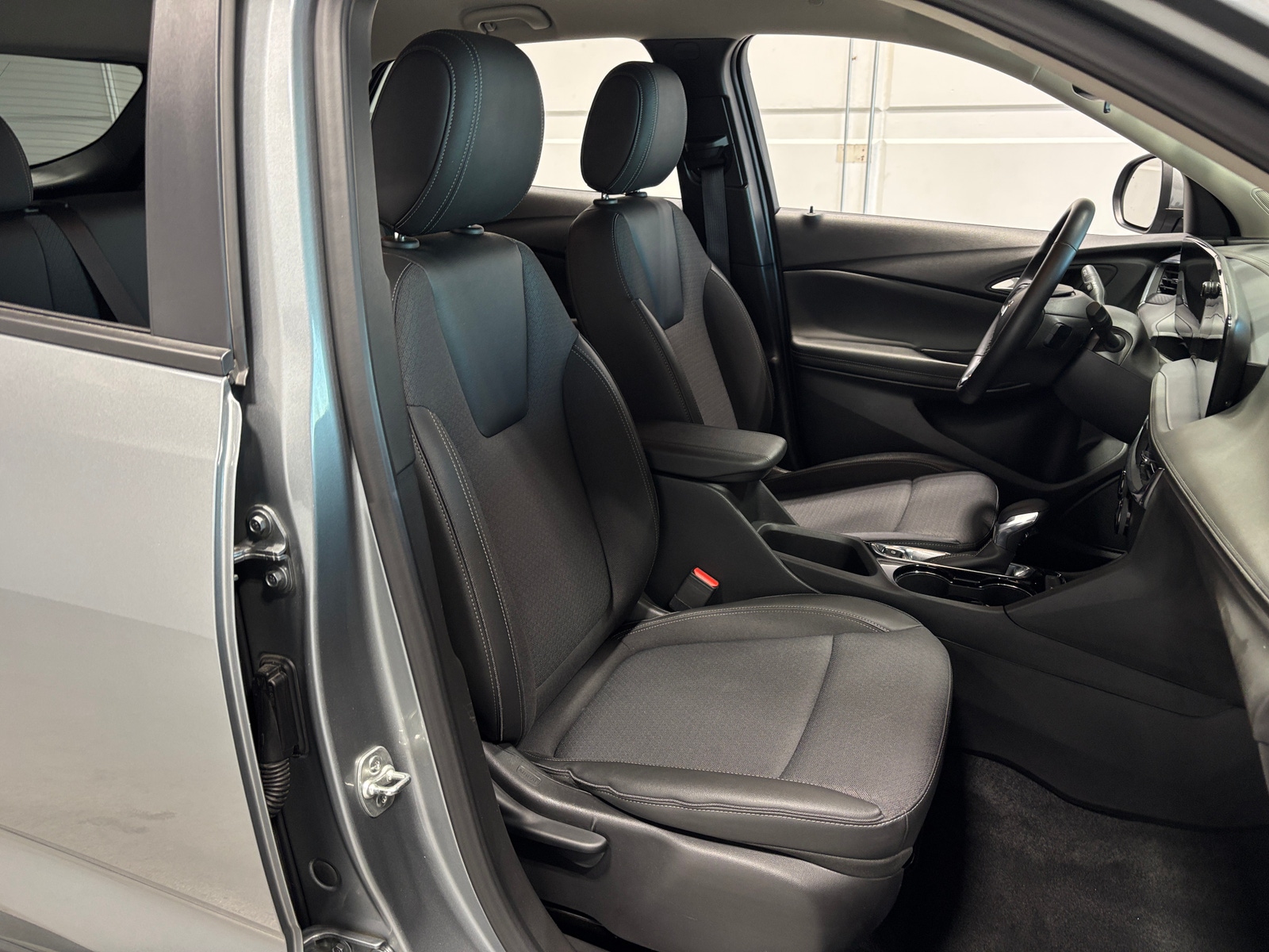 Thumbnail: 2025 Buick Encore GX - 2