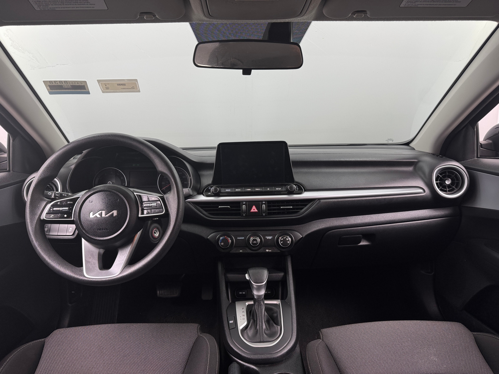 Thumbnail: 2023 Kia Forte - 3