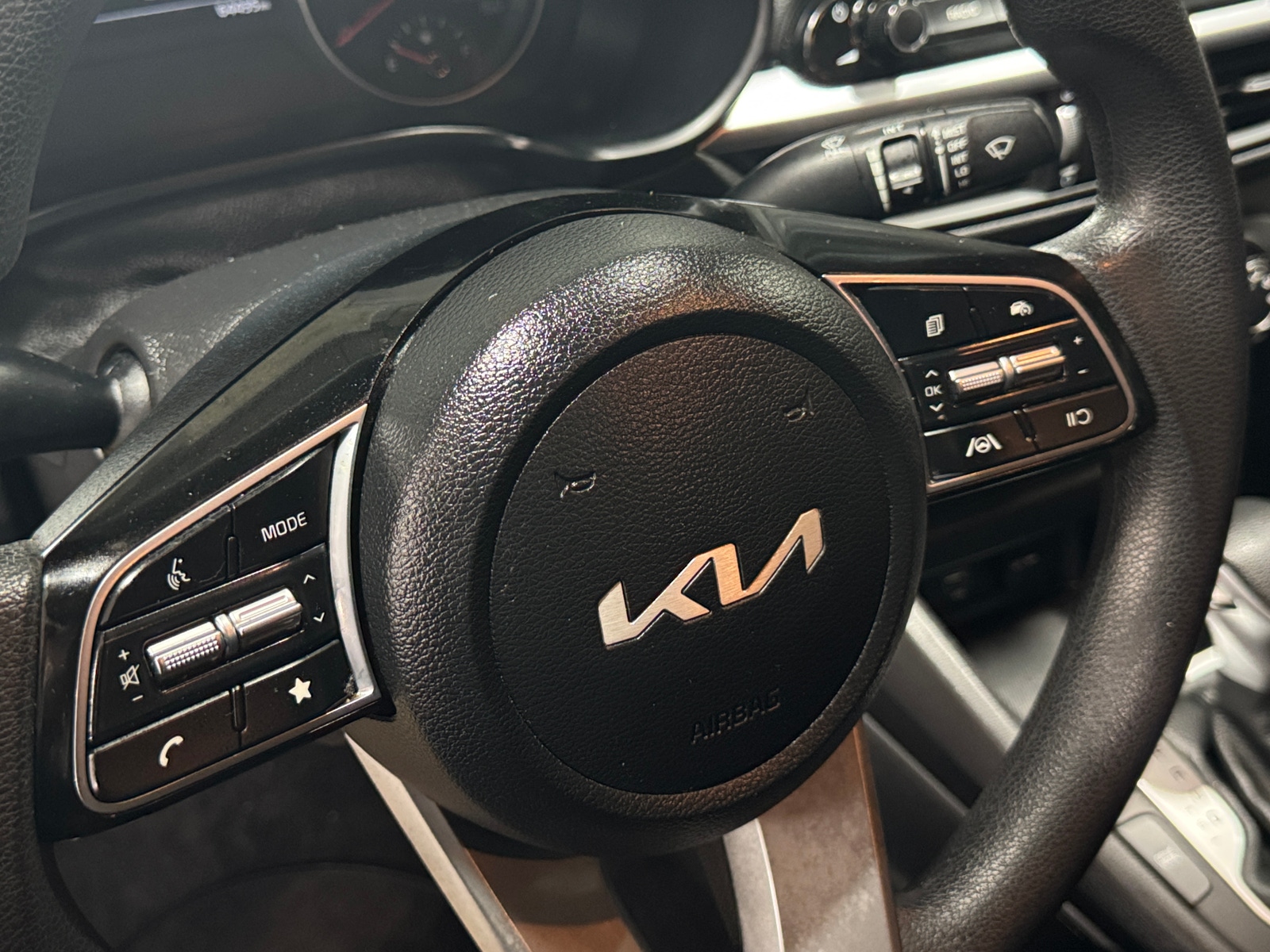 Thumbnail: 2023 Kia Forte - 5