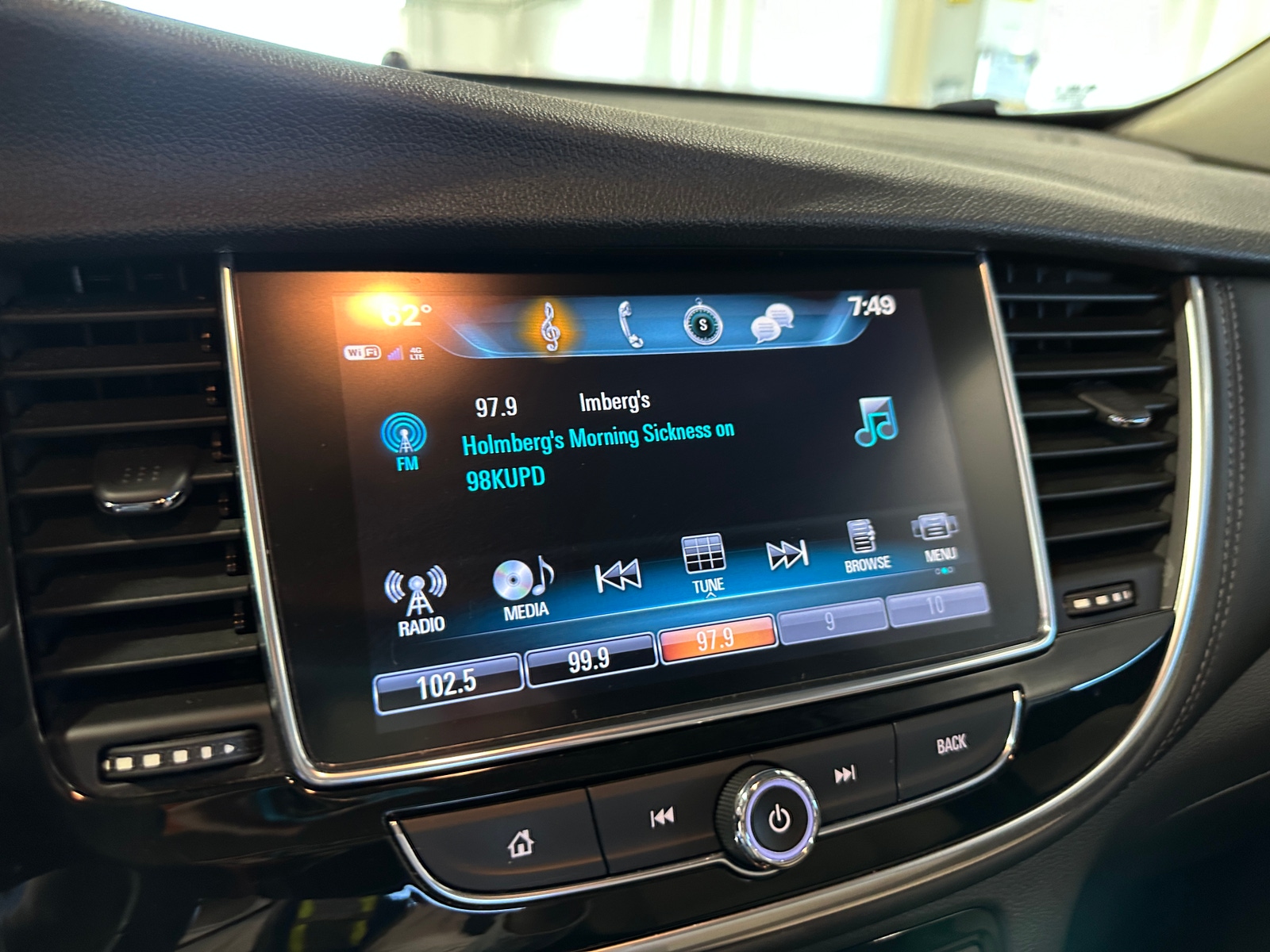 Thumbnail: 2019 Buick Encore - 3