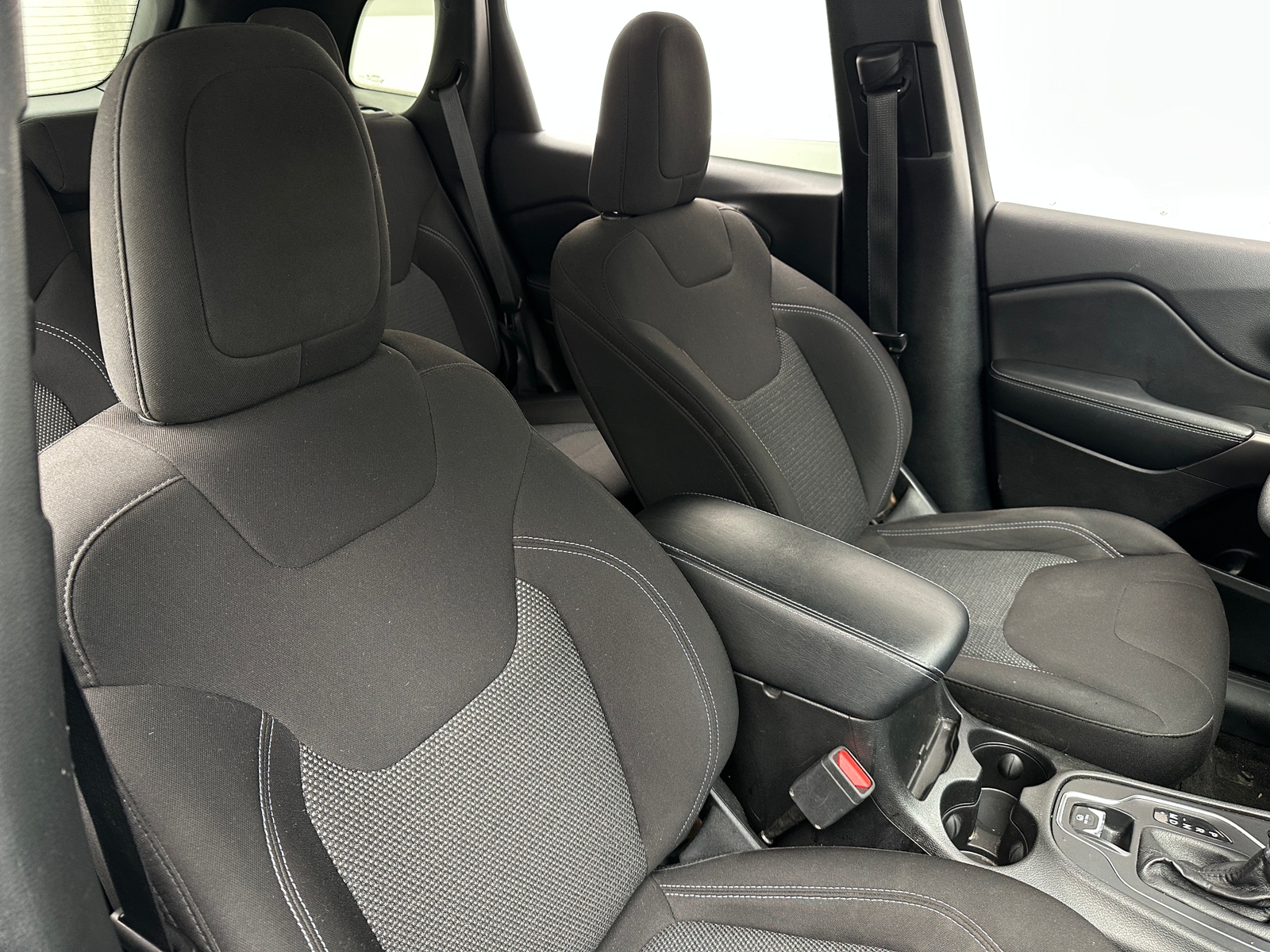 Thumbnail: 2019 Jeep Cherokee - 2