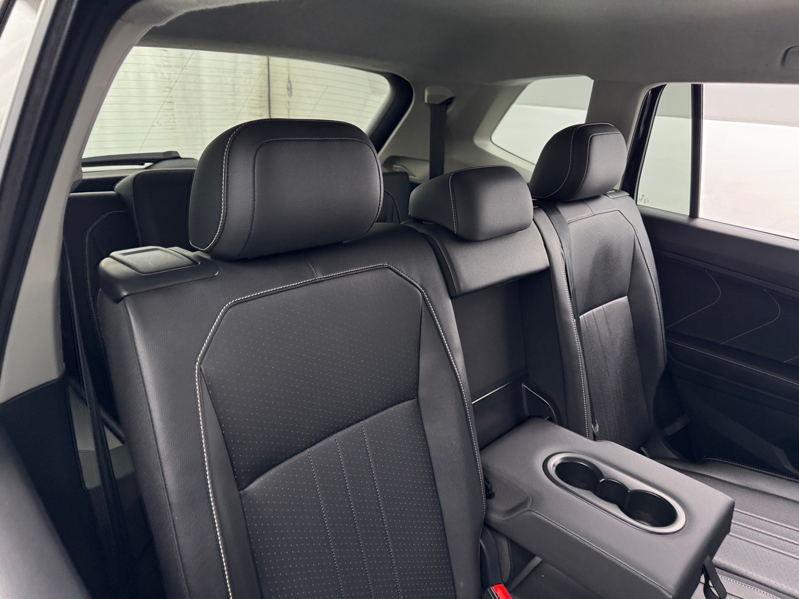 Thumbnail: 2023 Volkswagen Tiguan - 5