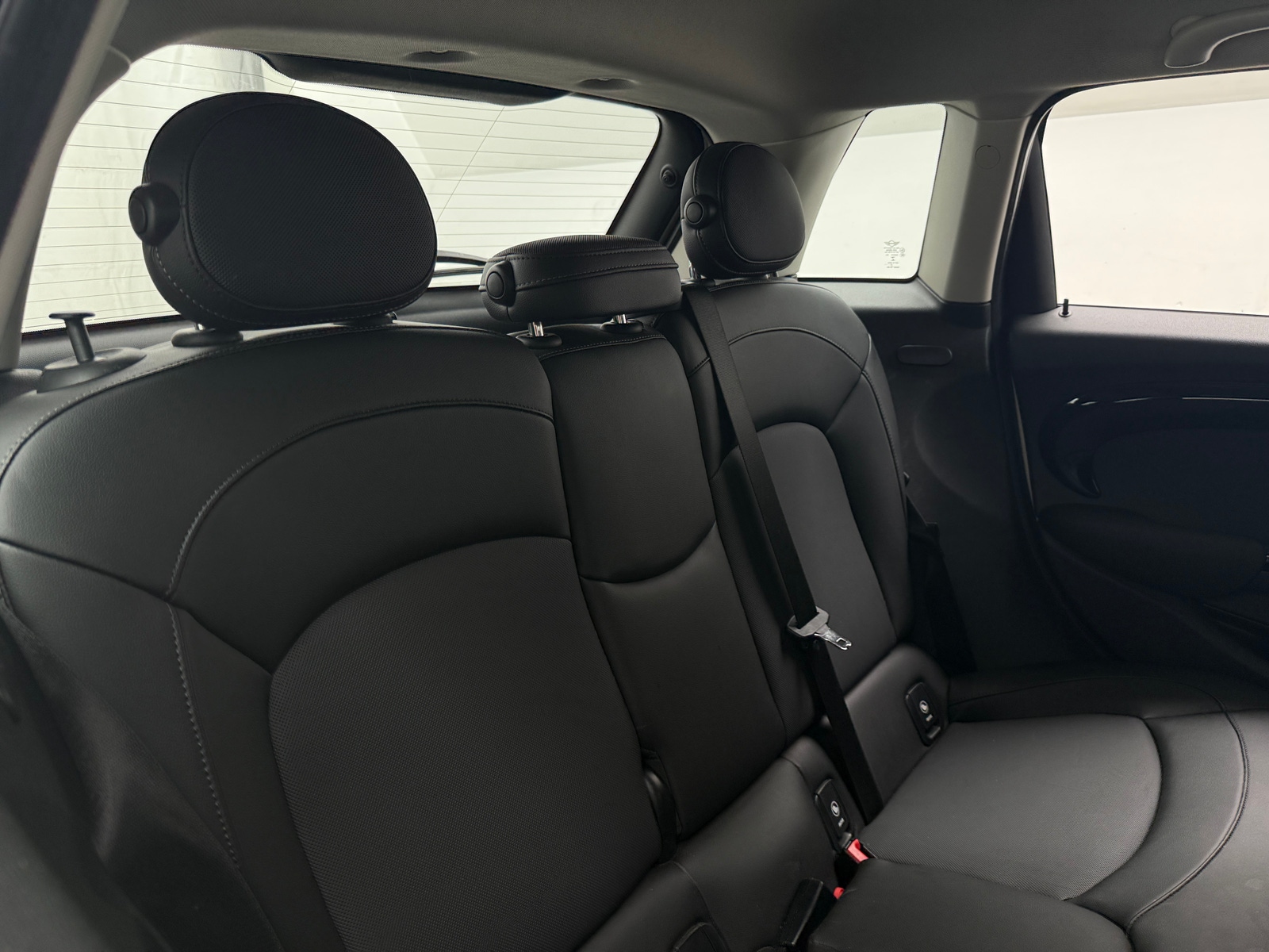 Thumbnail: 2020 MINI Cooper Hardtop - 5