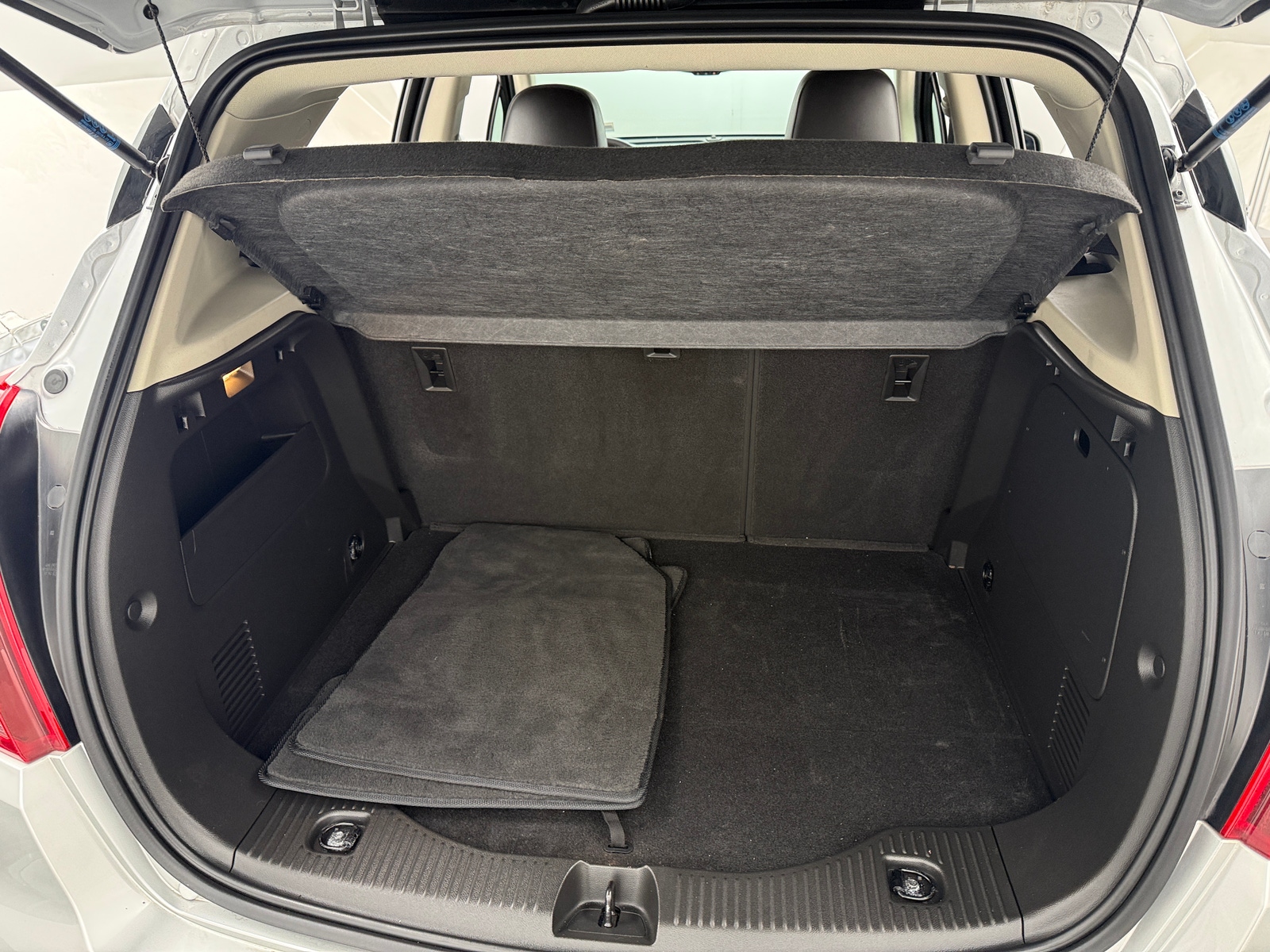 Thumbnail: 2019 Buick Encore - 7