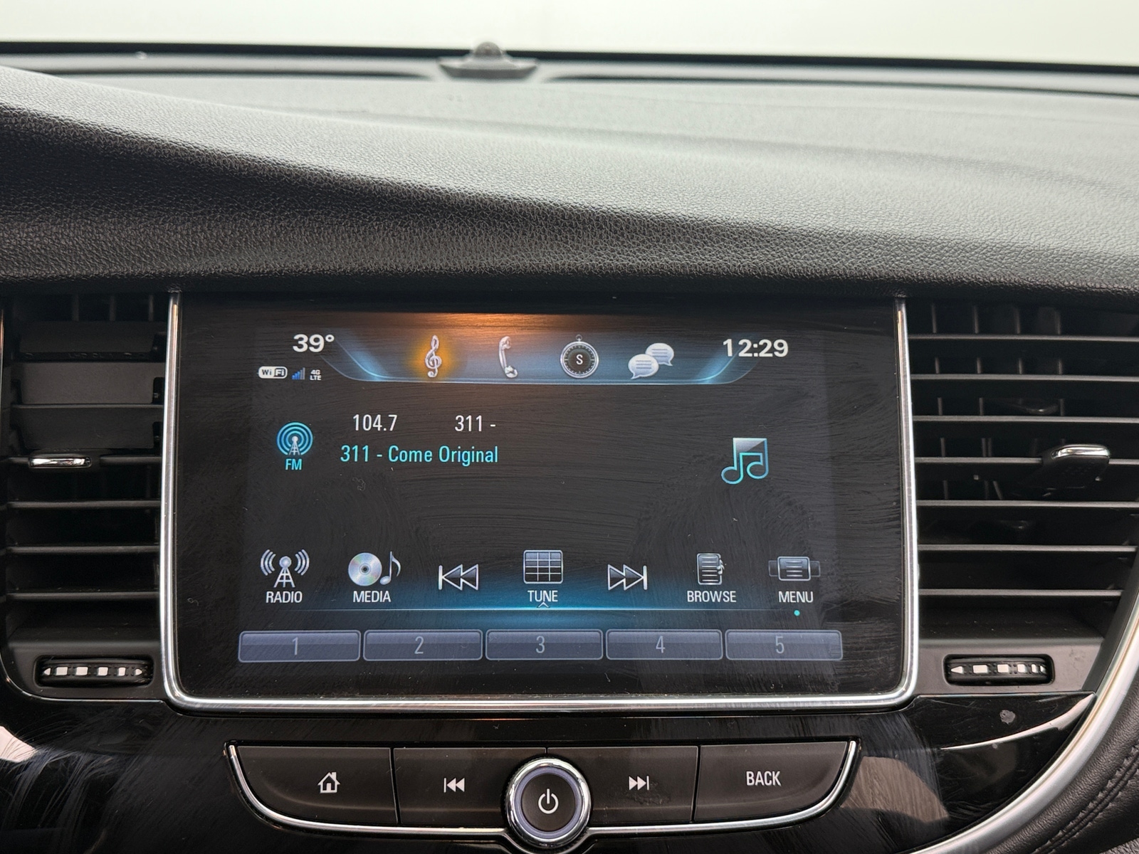 Thumbnail: 2019 Buick Encore - 4