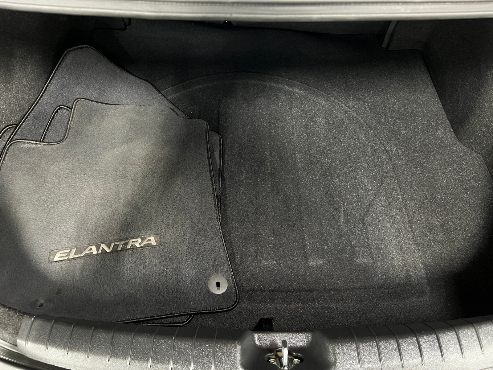 Thumbnail: 2018 Hyundai Elantra - 7