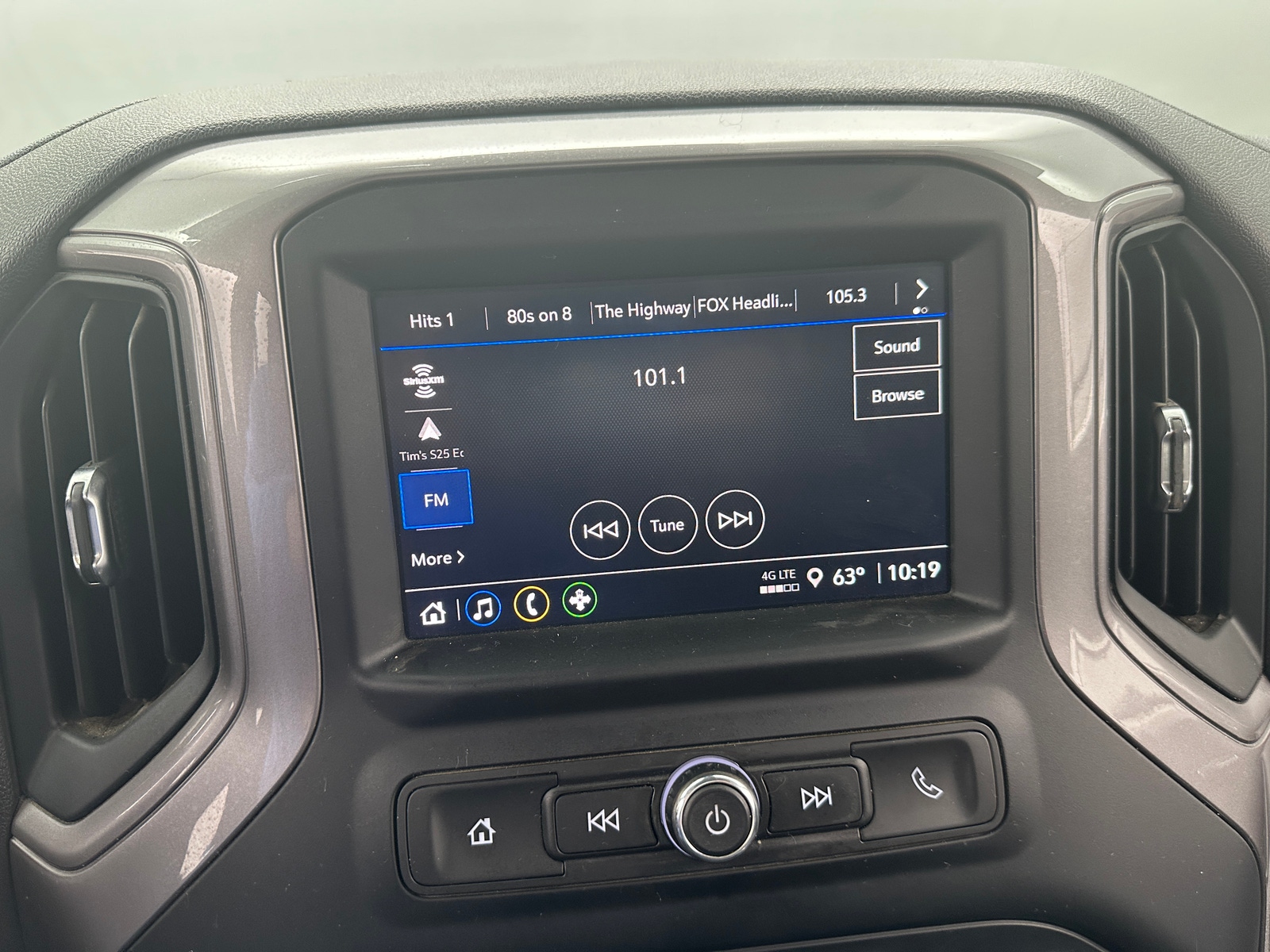 Thumbnail: 2022 Chevrolet Silverado 1500 - 4