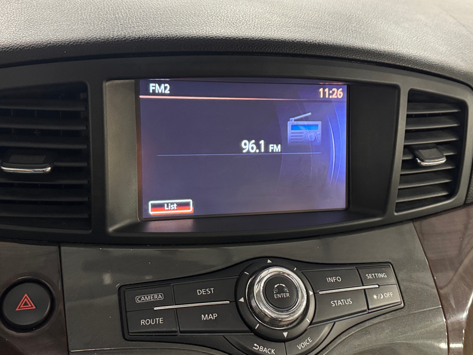 Thumbnail: 2014 Nissan Quest - 3