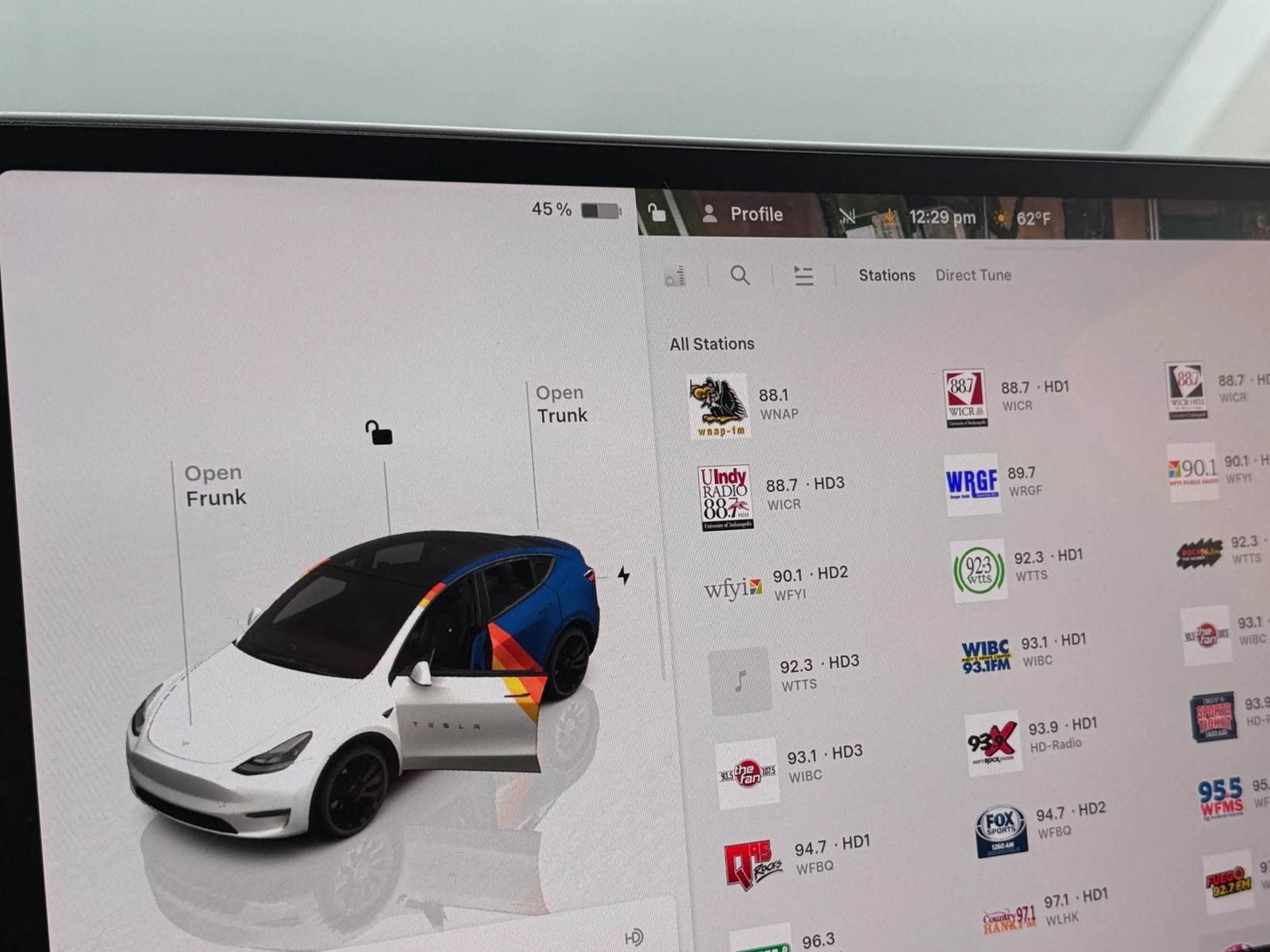 Thumbnail: 2025 Tesla Model Y - 4