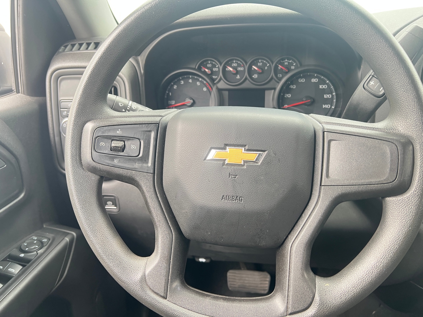 Thumbnail: 2021 Chevrolet Silverado 1500 - 5