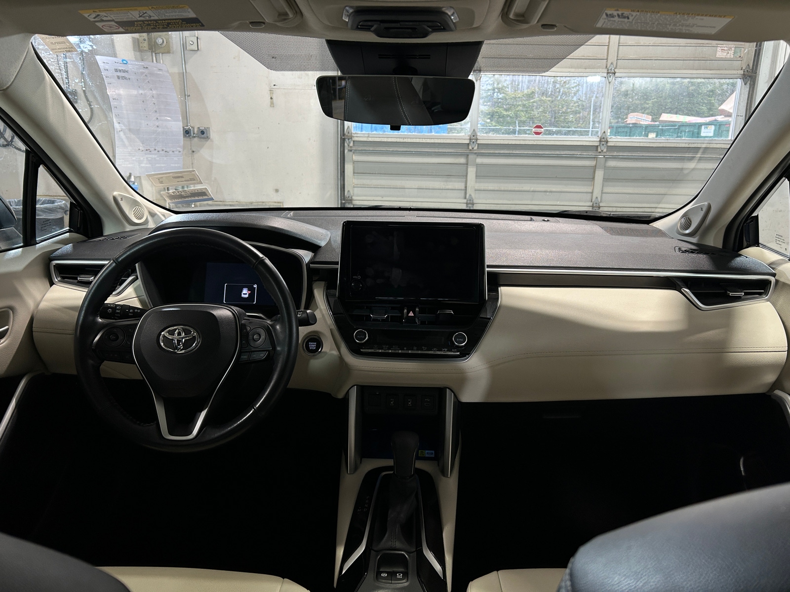 Thumbnail: 2023 Toyota Corolla Cross - 3