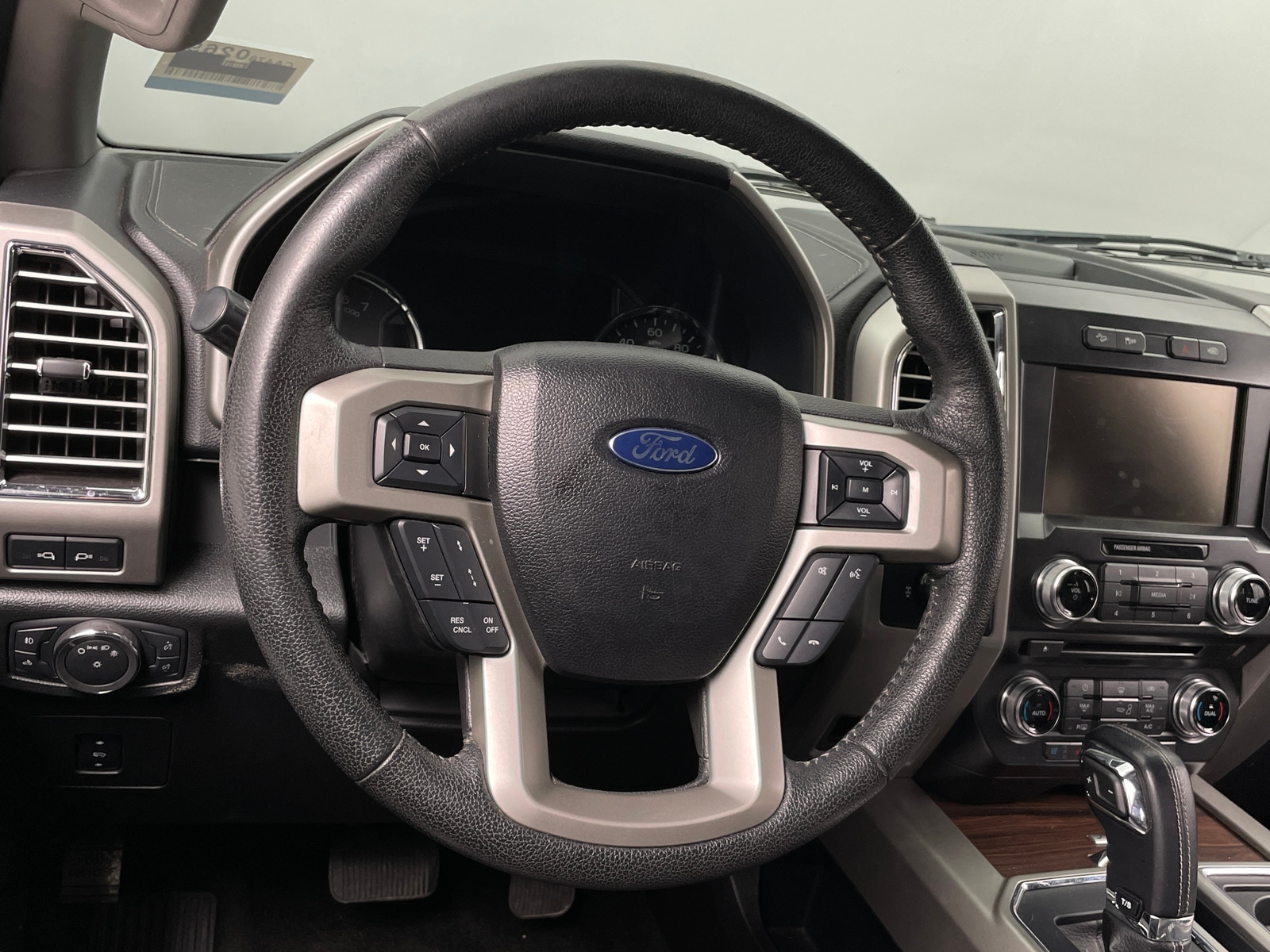 Thumbnail: 2015 Ford Econoline - 4